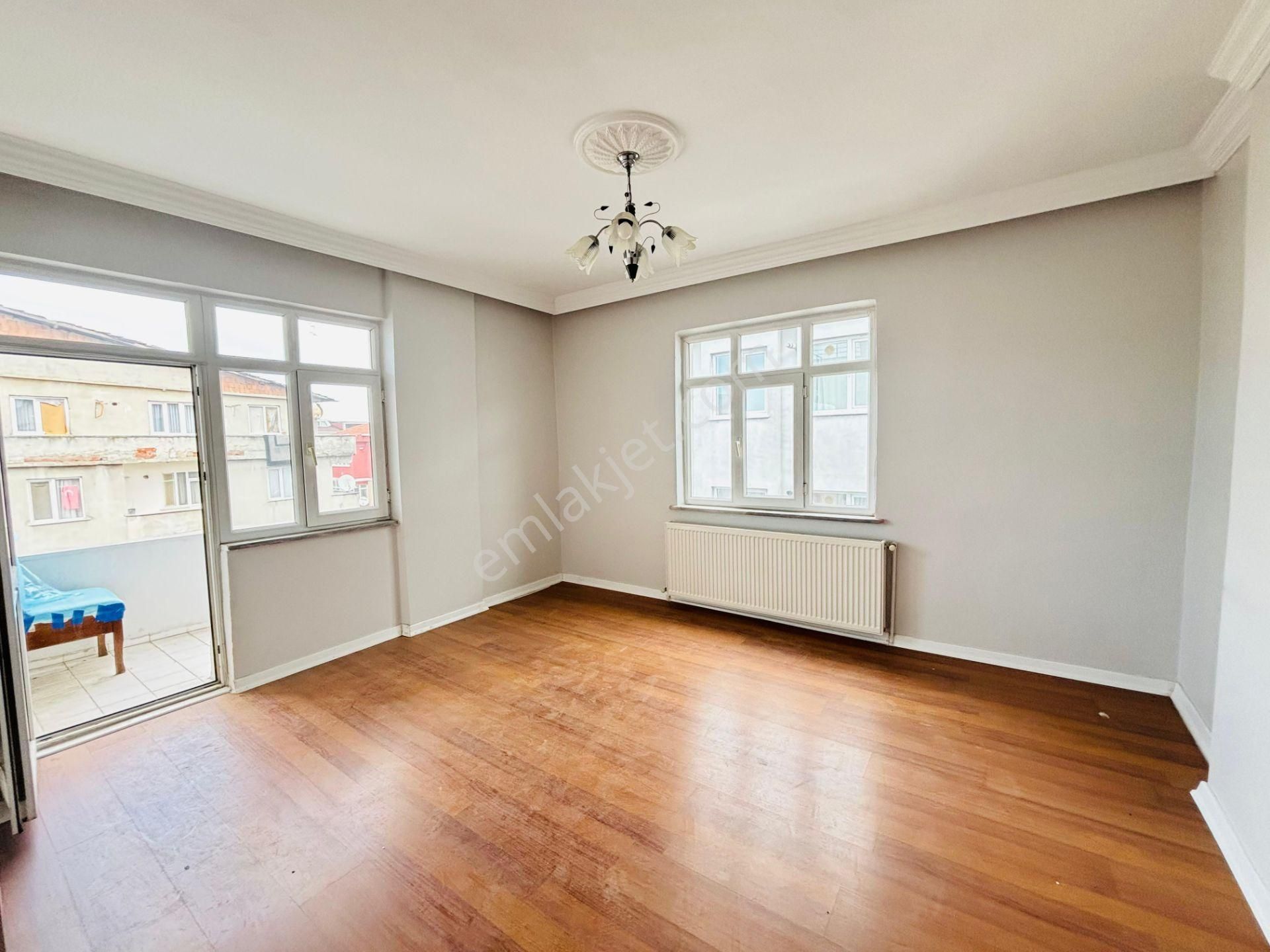 Güven'den Çarşı İçinde Okullar Bölgesinde Kupon 2+1 Daire - Görsel 3