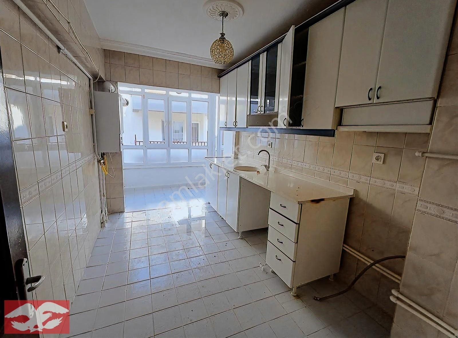 Plevne Mah.de Hayvanat Bahçesine Yakın Kiralık 3+1 Daire - Görsel 7