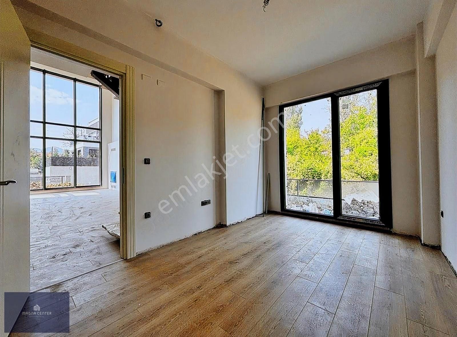 Magna'dan Gümüştepe'de Özel Tasarım 230m2 Bahçeli 3+1 Loft Villa - Görsel 2