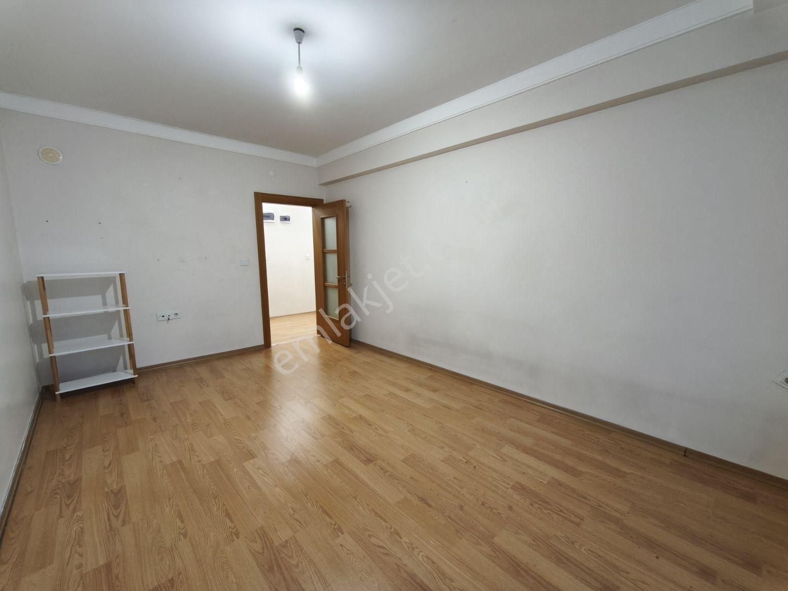 Meram Güvenpark Kiralık Daire Bakımlı 3+1 - Görsel 12