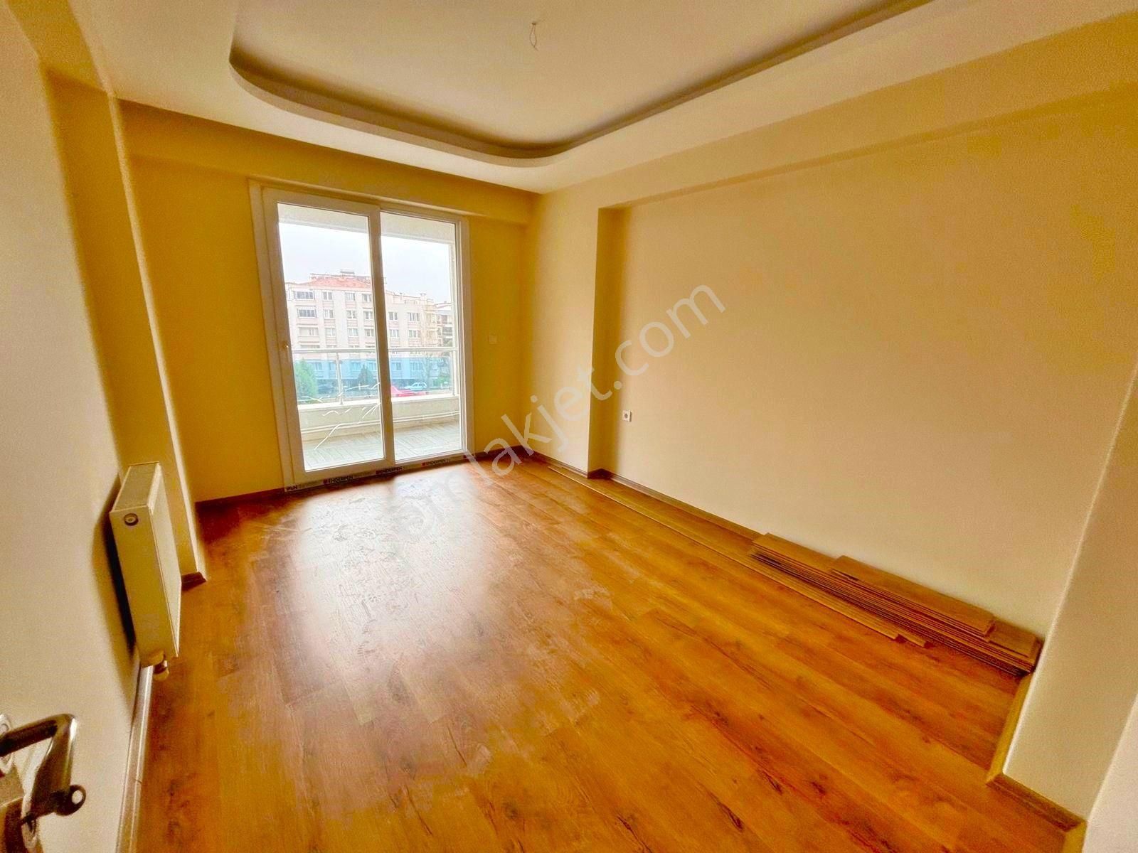 Dora,dan İkizçay,da Ebeveyn Banyolu Satılık 3+1 Daire - Görsel 8