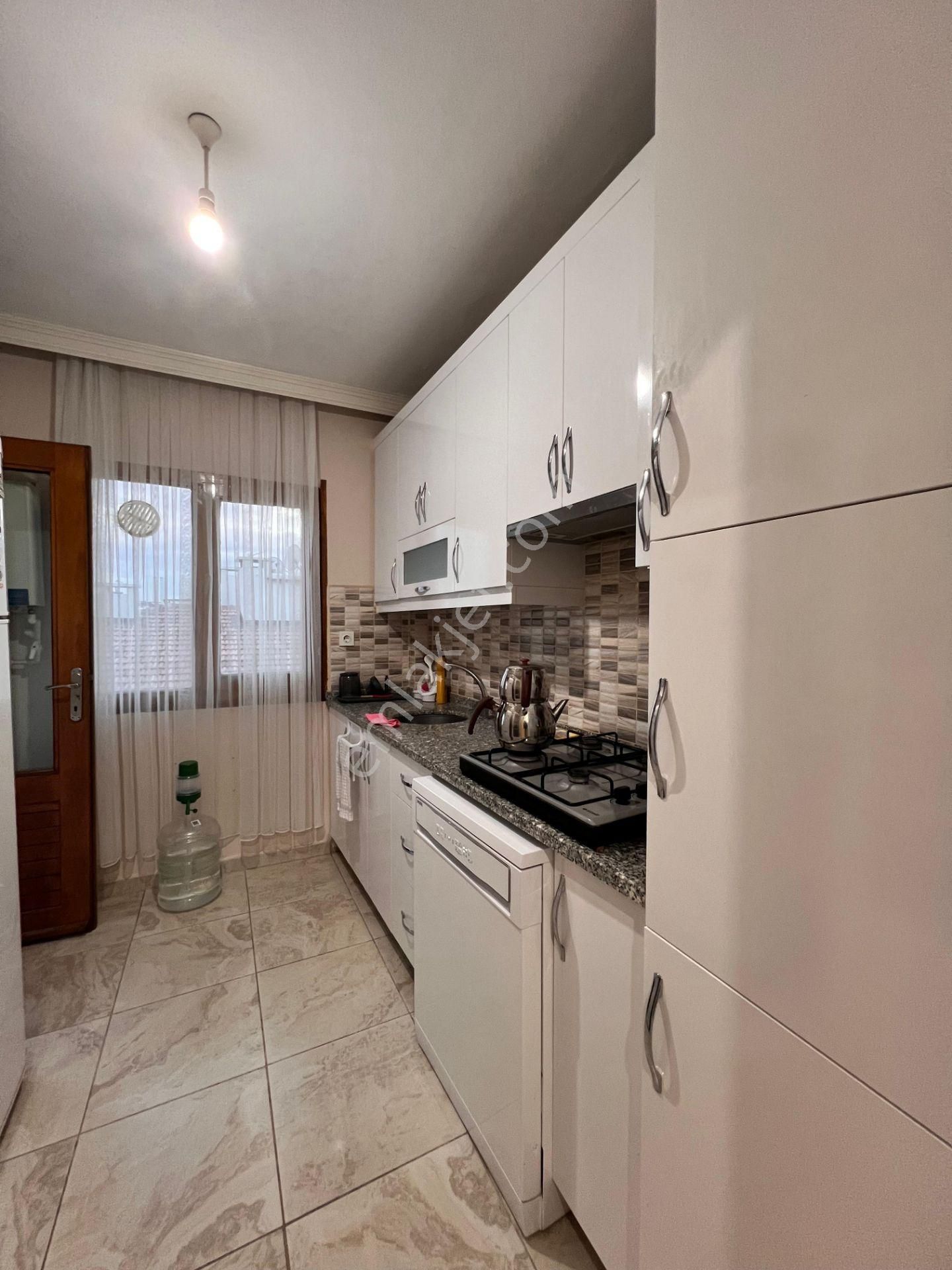 Kaçmaz'dan Fikirtepe Projelerinin Dibinde Yüksek Arsa Paylı 2+1 - Görsel 16