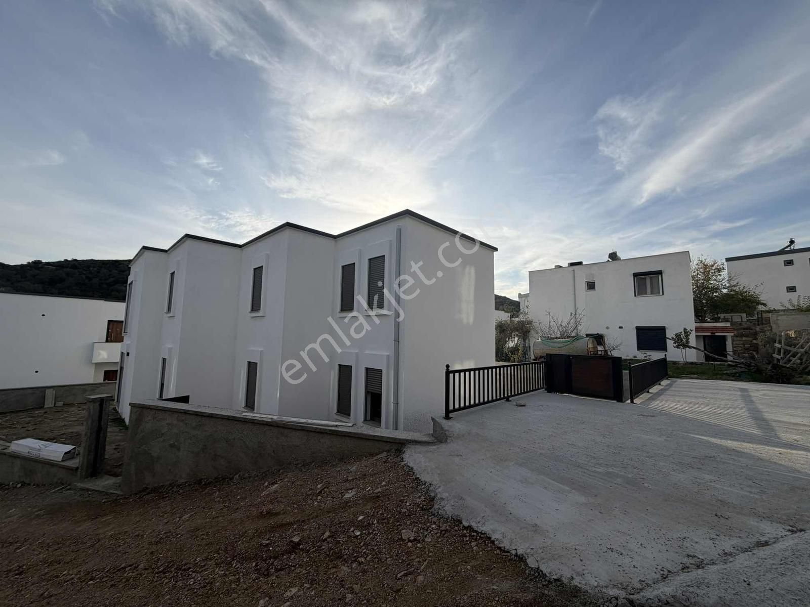 Bodrum Peksimette Projeden Satılık 3+1 Bahçe Katı Daire - Görsel 3