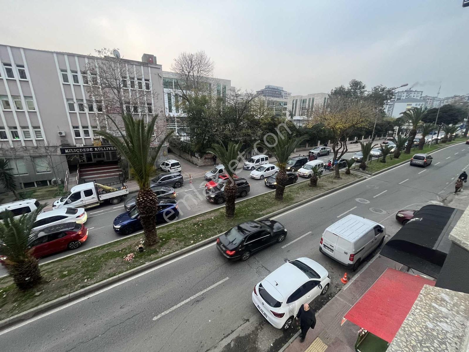 Bedrettin Delen Den Samsun Adliyesine Cephe Ofis/büro