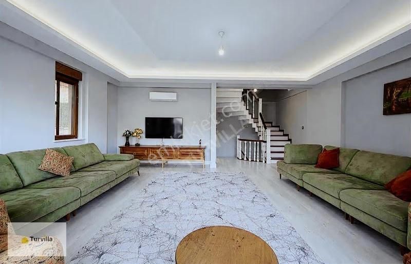 Turvilla'dan Konyaaltı Hisarçandır'da 4+1 Kiralık Villa