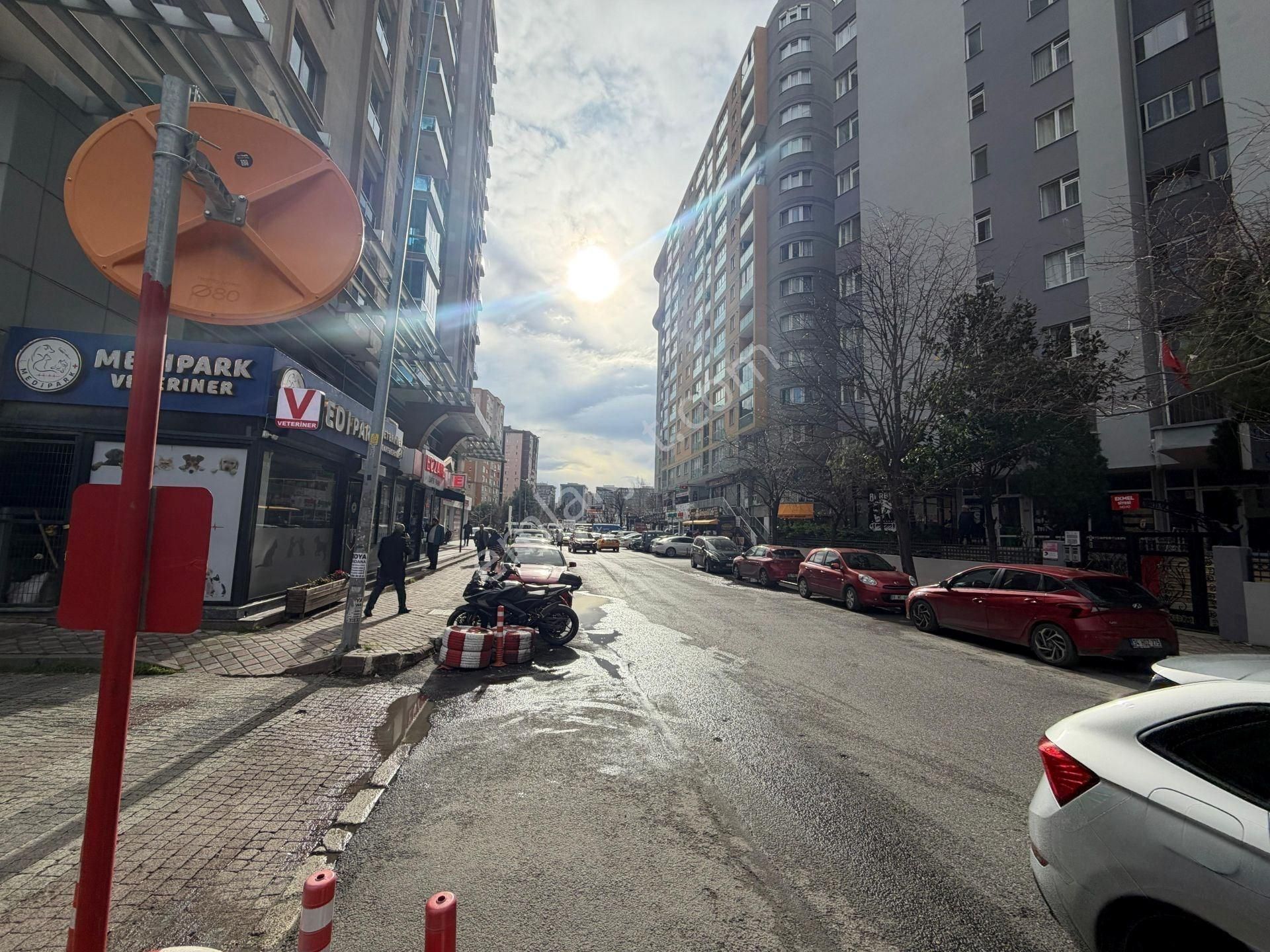 Beylikdüzü Metrobüse 10 Dk Mesafede Beylikdüzü Cumhuriyet Mah. 3+1 Boş Satılık Daire - Görsel 9