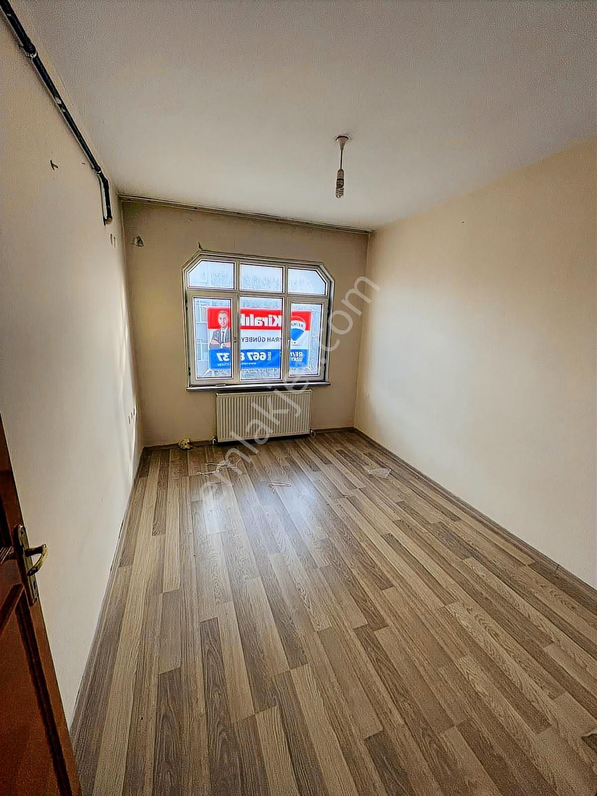 Uğurmumcu Mh. Merkezi Konumda 2+1 Tramvaya 5 Dakika - Görsel 5