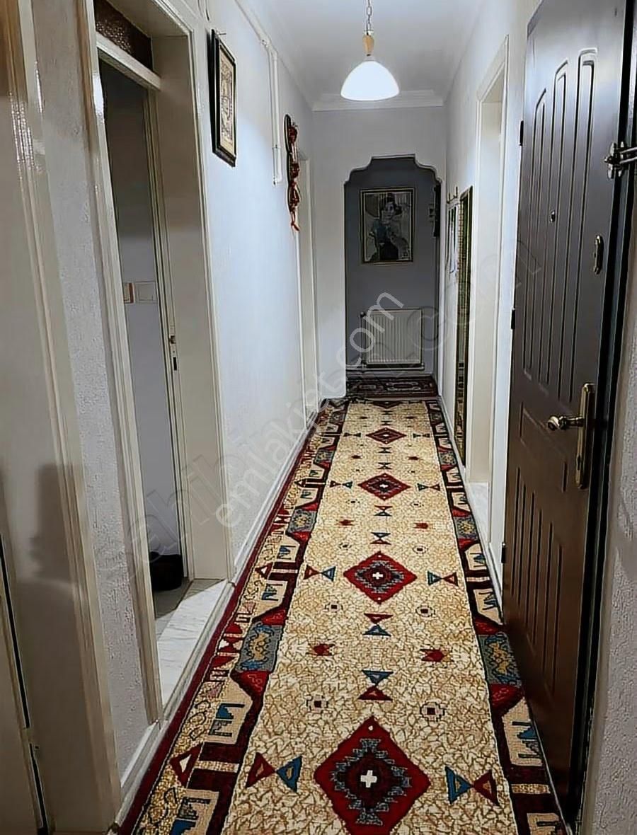 Serinhisar Da 350 Metrekare Arsa İçinde 3 Katlı Müstakil Bina