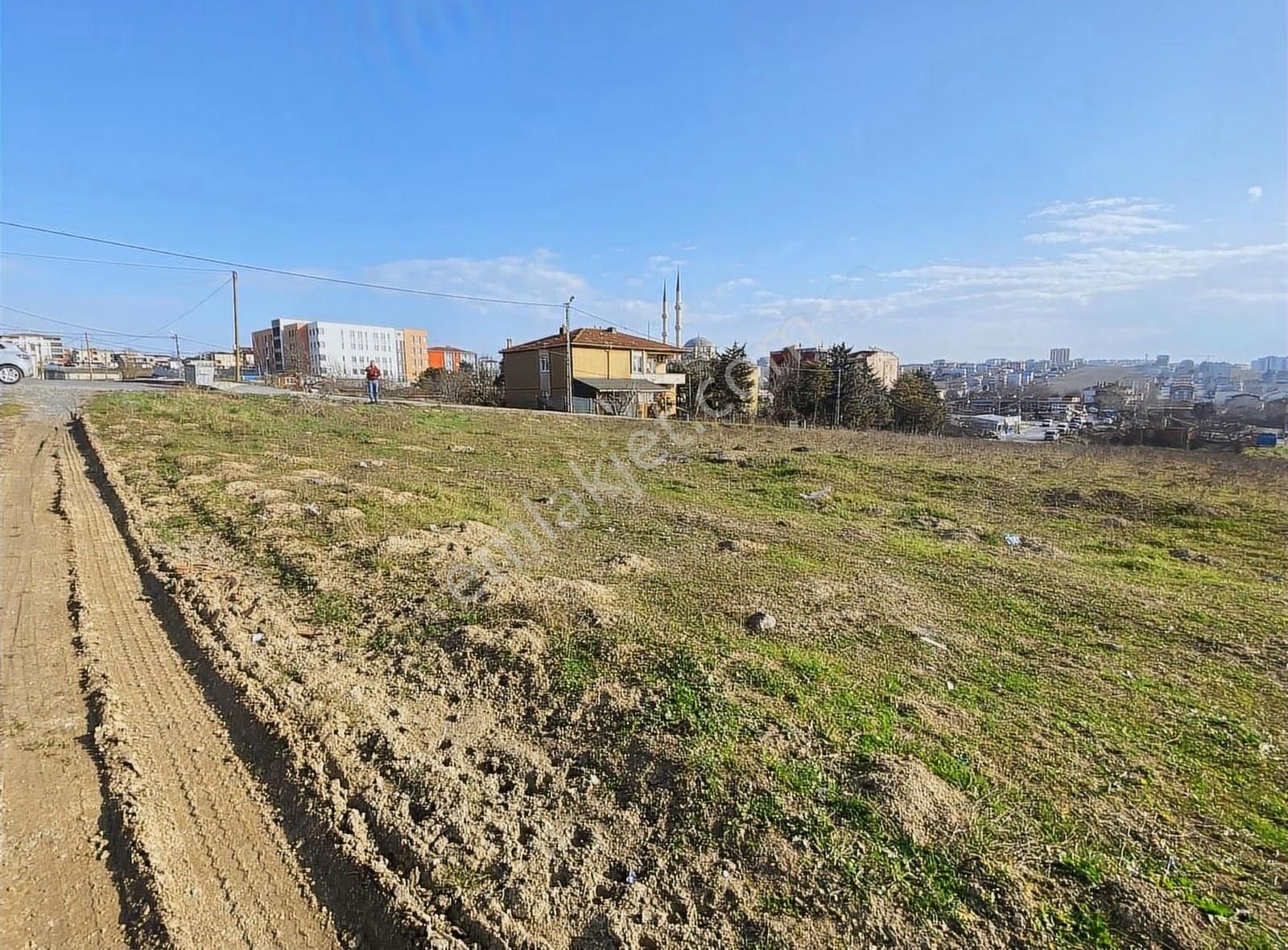 Deliklikaya'da Her İşe Elverişli Kiralık Arsa - Görsel 2