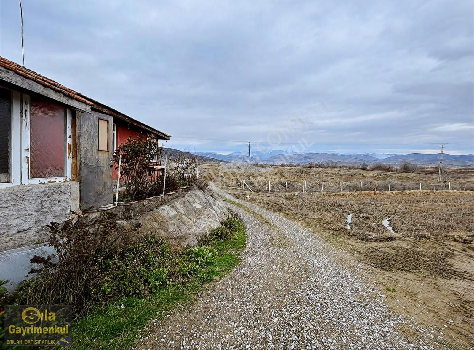 Sıla Gayrimenkulden 12.498 M2.konut Ve Elektiriği Bulunan Tarla - Görsel 34