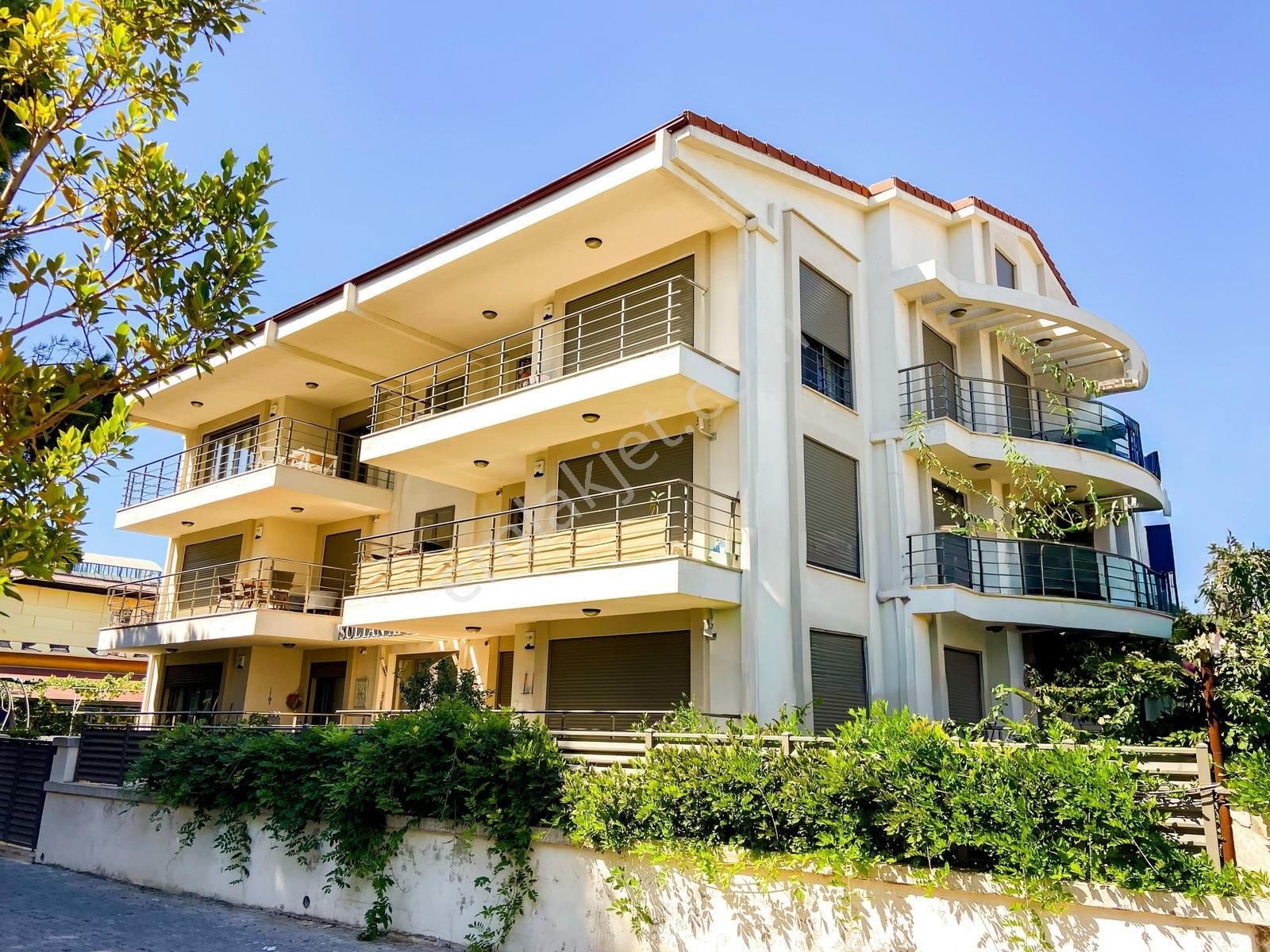 Askere Kiralık !!! Ata'dan Yeni Binada 2+1 Giriş Kat Lüks Daire