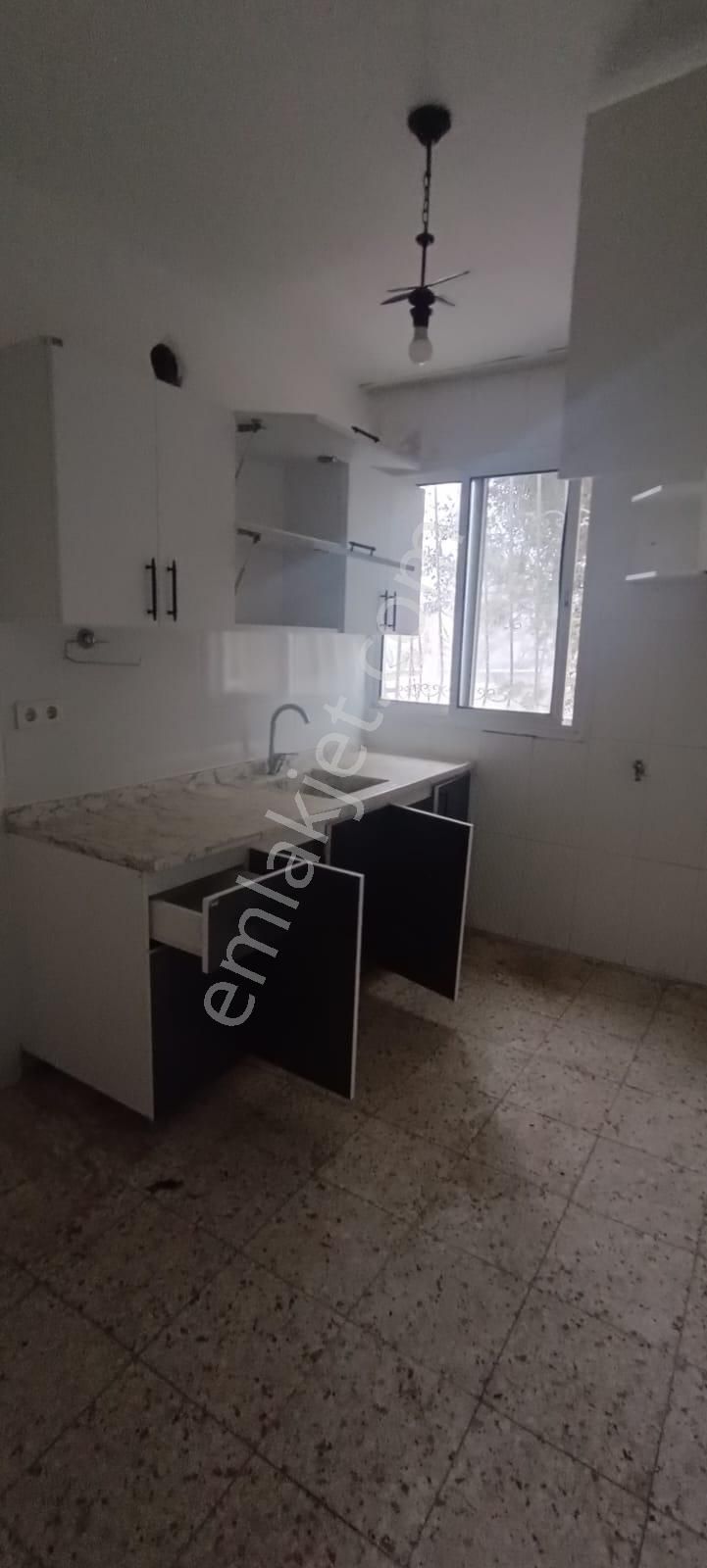 Karabağlar Cennetceşme Mah. 2+1 110 M2 Kiralık Ev - Görsel 2
