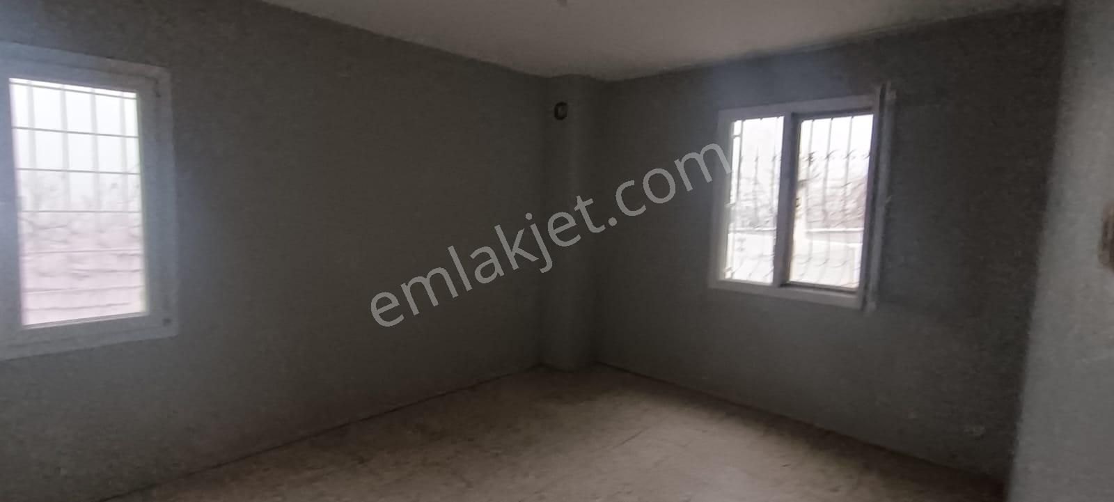 Karabağlar Cennetceşme Mah. 2+1 110 M2 Kiralık Ev