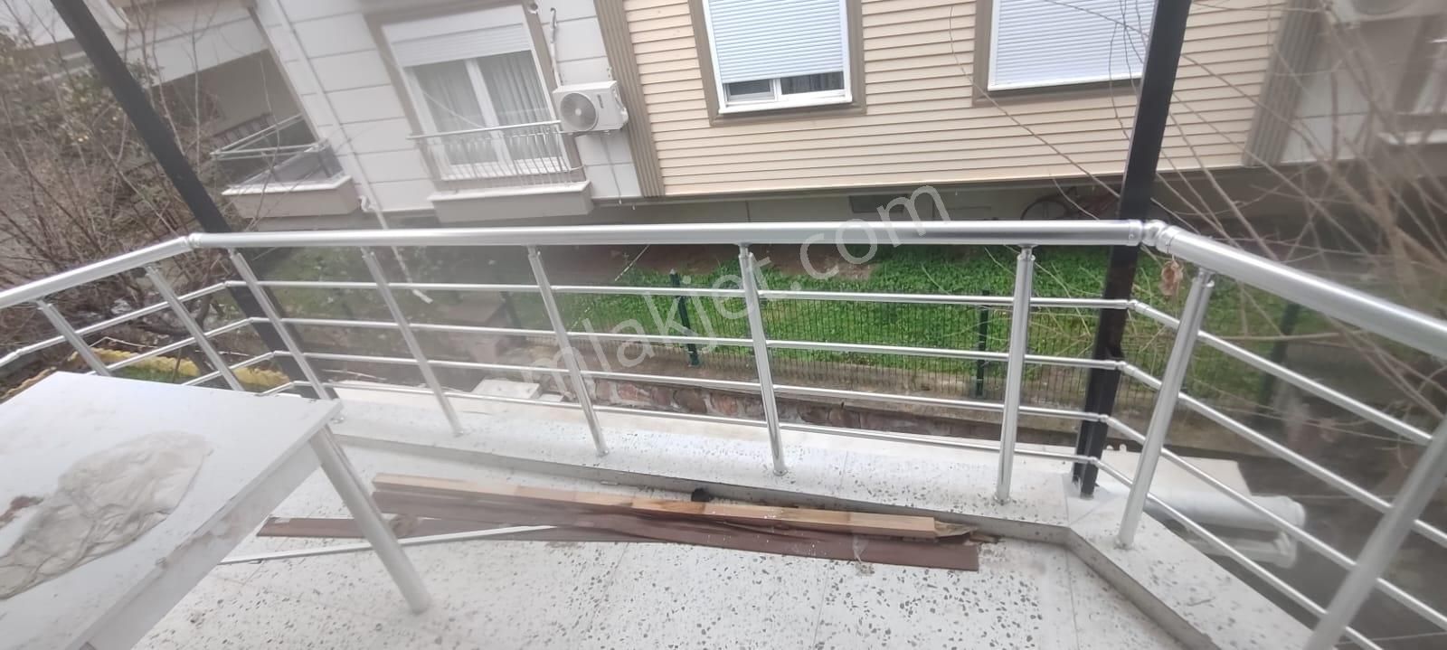 🏡 Ayvalık Sarımsaklı’da Merkezi Konumda, Zemin Üstü 1. Kat, Aydınlık Ve Balkonlu Daire - Görsel 14