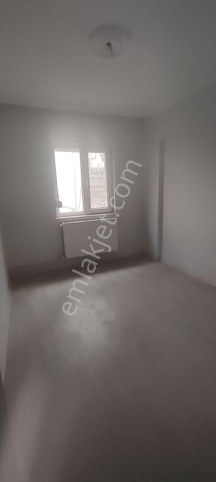 🏡 Ayvalık Sarımsaklı’da Merkezi Konumda, Zemin Üstü 1. Kat, Aydınlık Ve Balkonlu Daire - Görsel 5