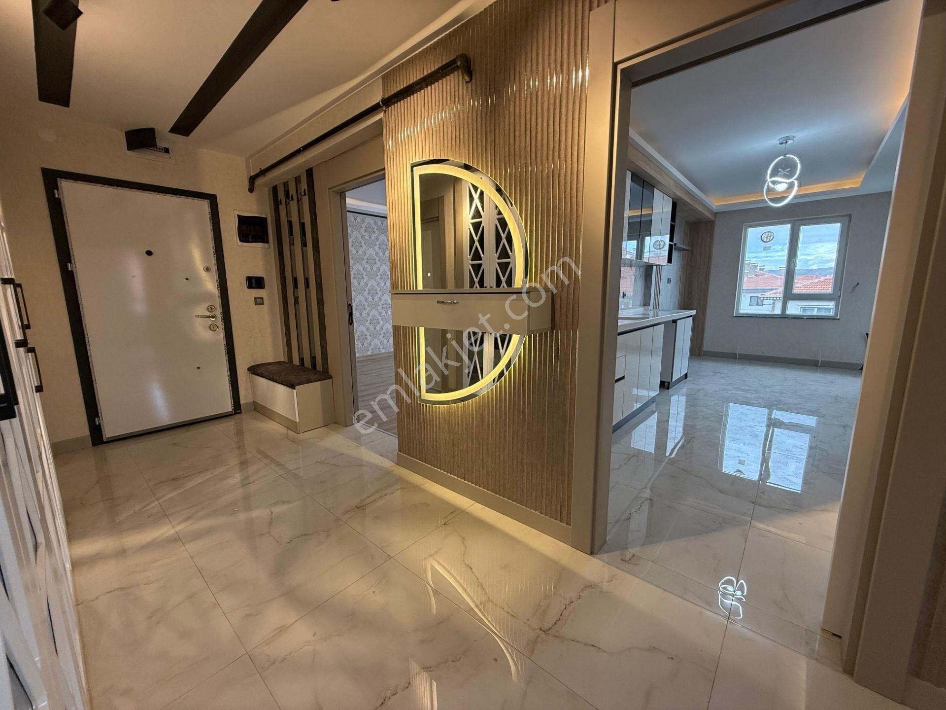 Evin Bizde Garantiden Karakaya Da Takasa Uygun 3+1 Full Yapılı Daire - Görsel 33