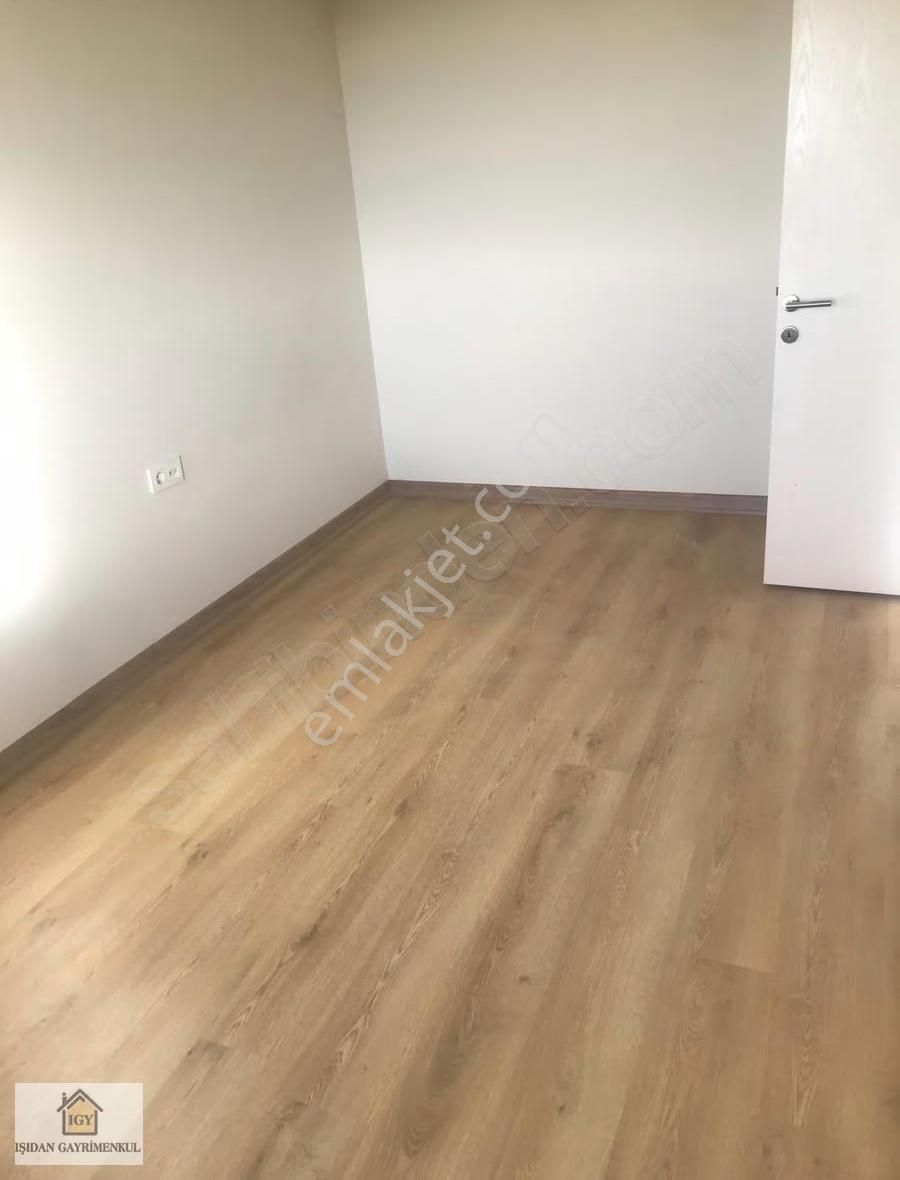 Soyak Konforia Projesinde Kiralık Ara Kat Temiz 1+1 Daire - Görsel 3