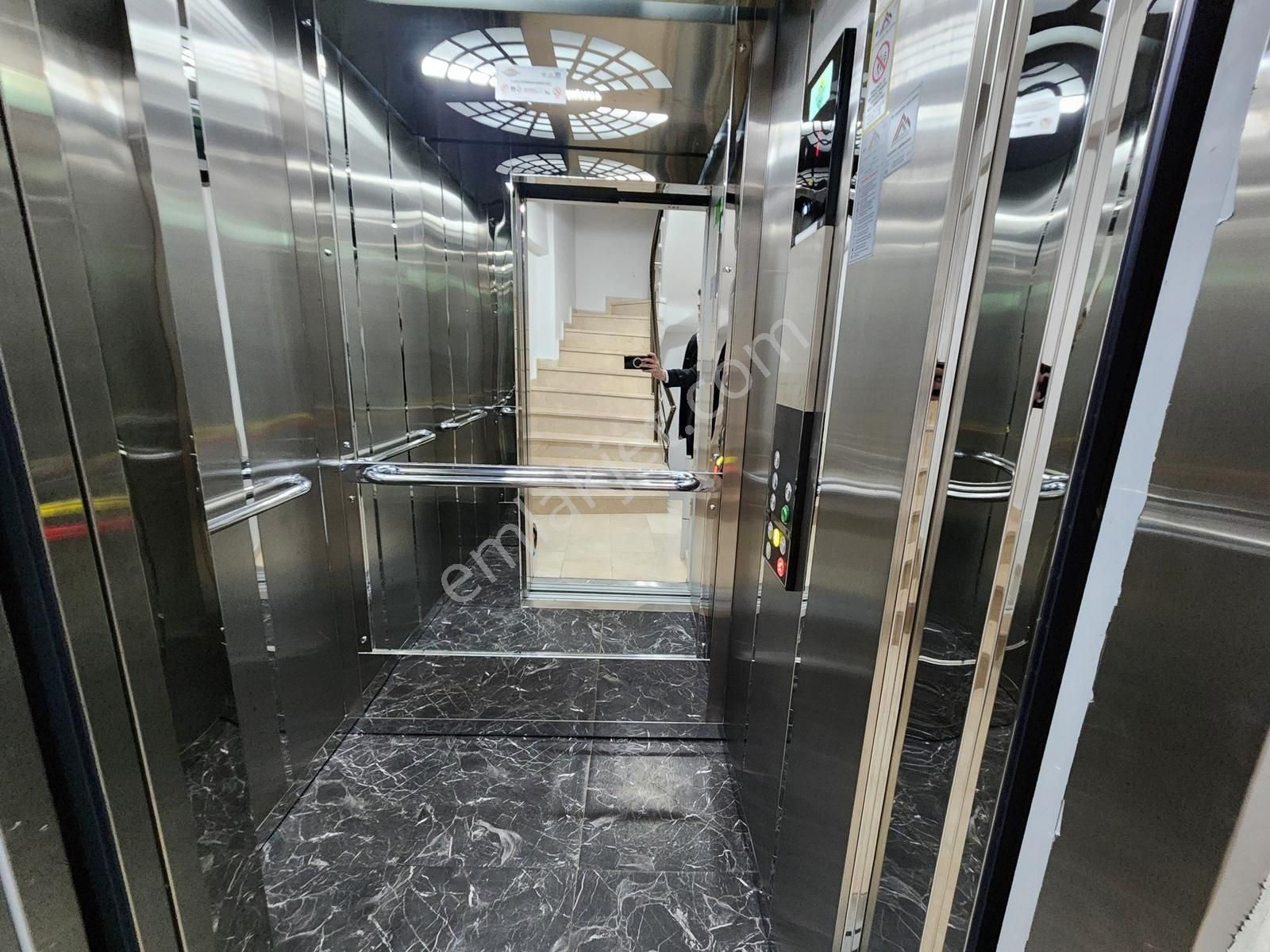 Anka'dan Üsküdar Bulgurlu Merkezde Çift Cepheli 1 Yaşında 2+1 - Görsel 3