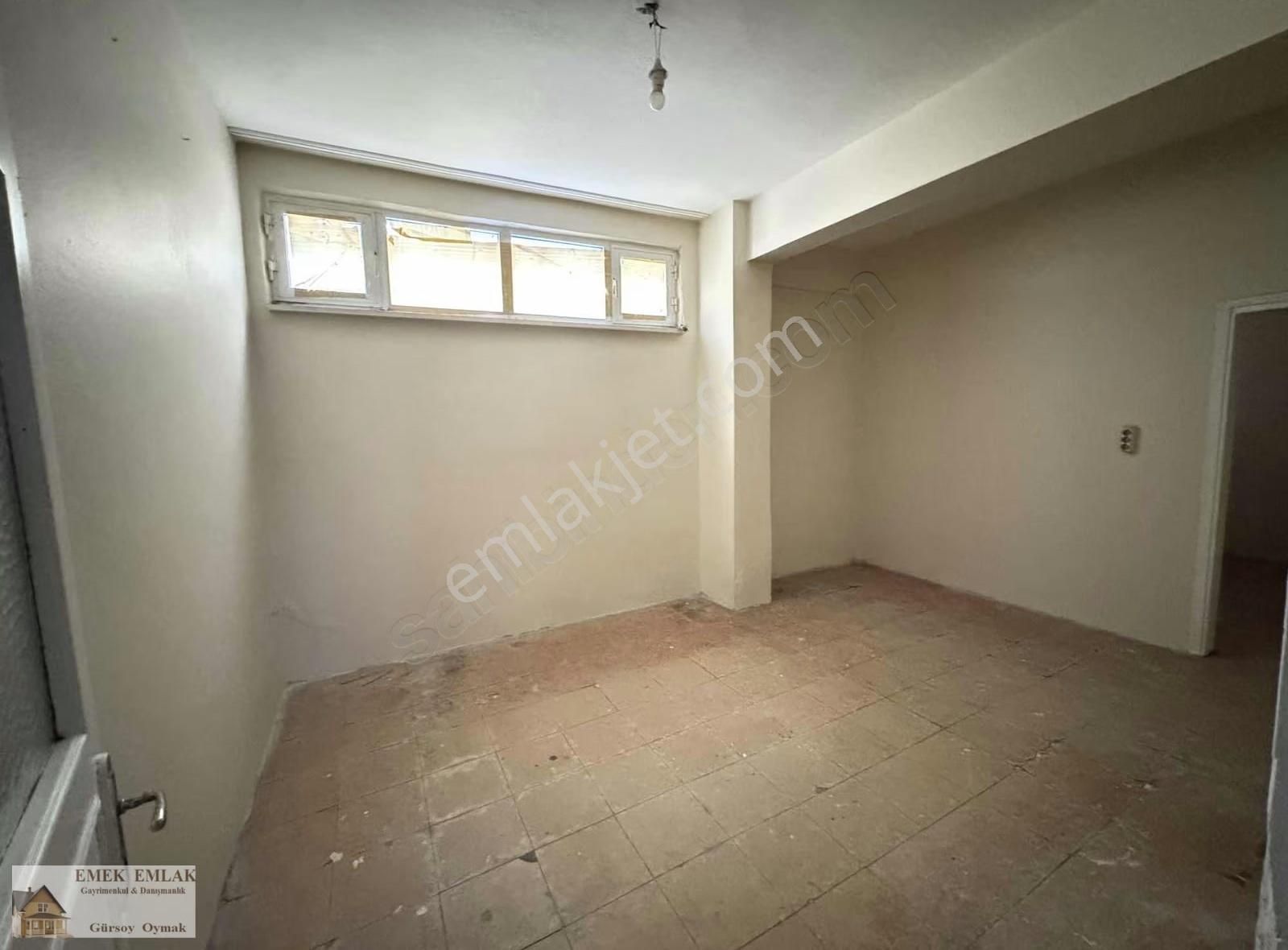 Sefaköy İnönü Mahallesi Kiralık 3 + 1 Bahçe Kat