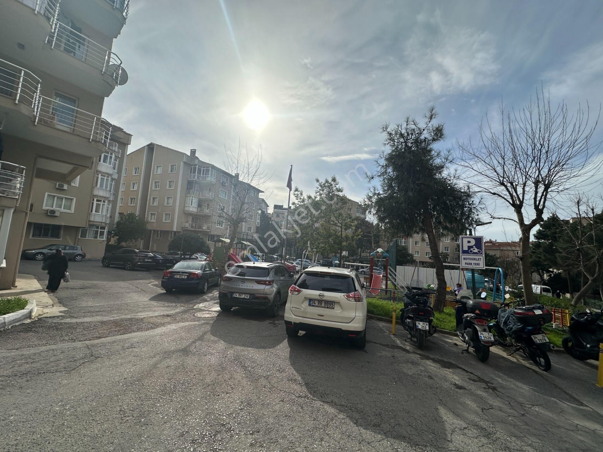 Kadıköy Hasanpaşa Acıbadem Metro Yanı Site İçi 3+1 Kiralık Daire - Görsel 20