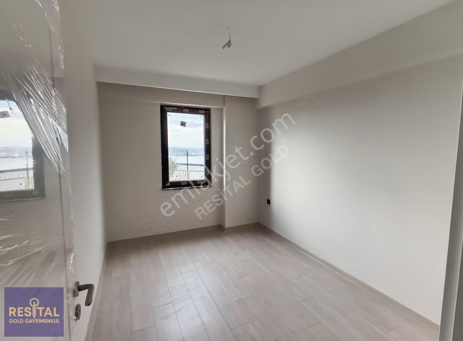 Doğanköy De Satılık Merkezi Konumda Site İçi 3+1 Daire - Görsel 2