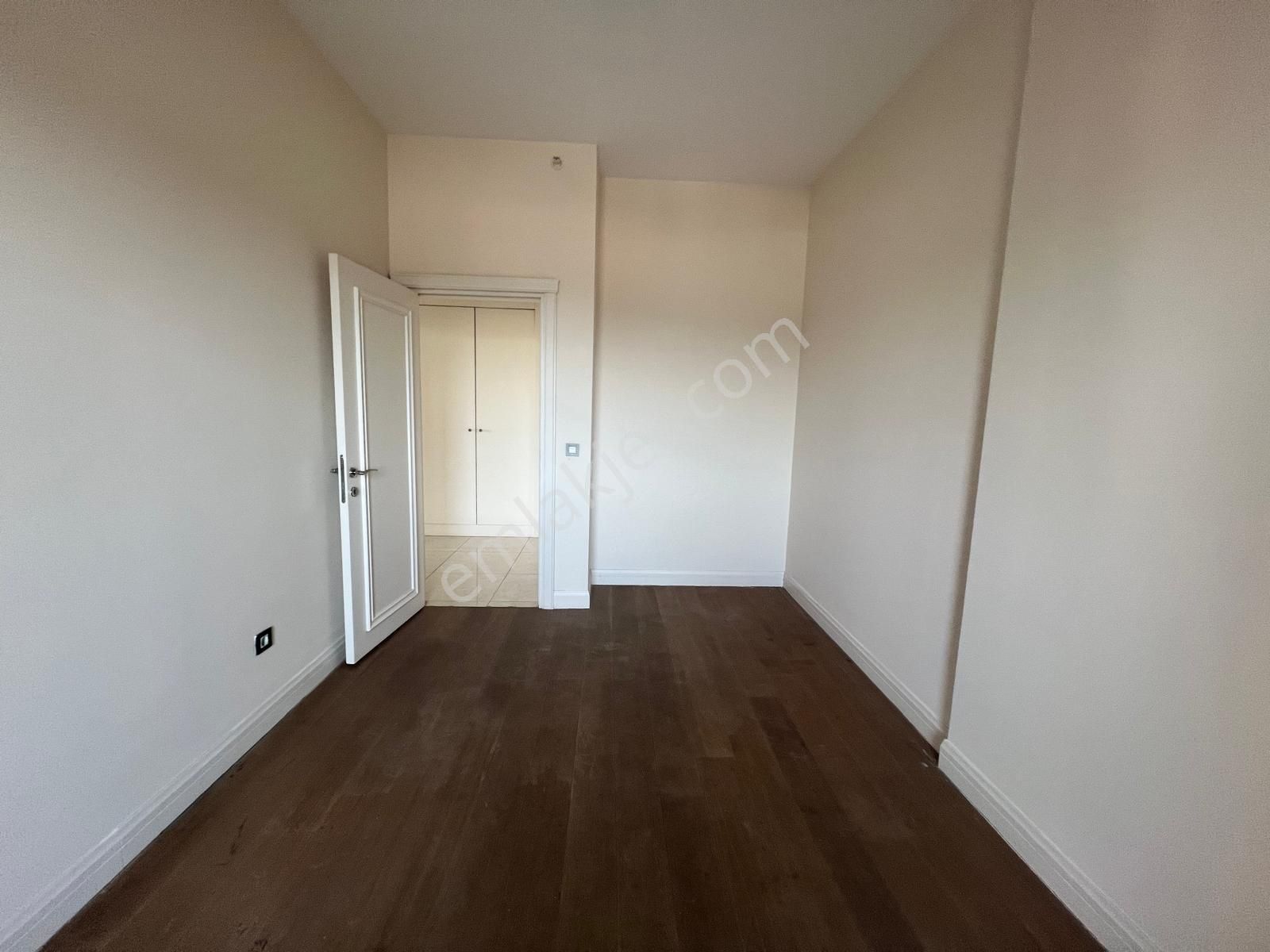 Kiptaş Venezia Mega Satılık Boş Avm Mnz.hemen Sunum 3+1 Daire - Görsel 8