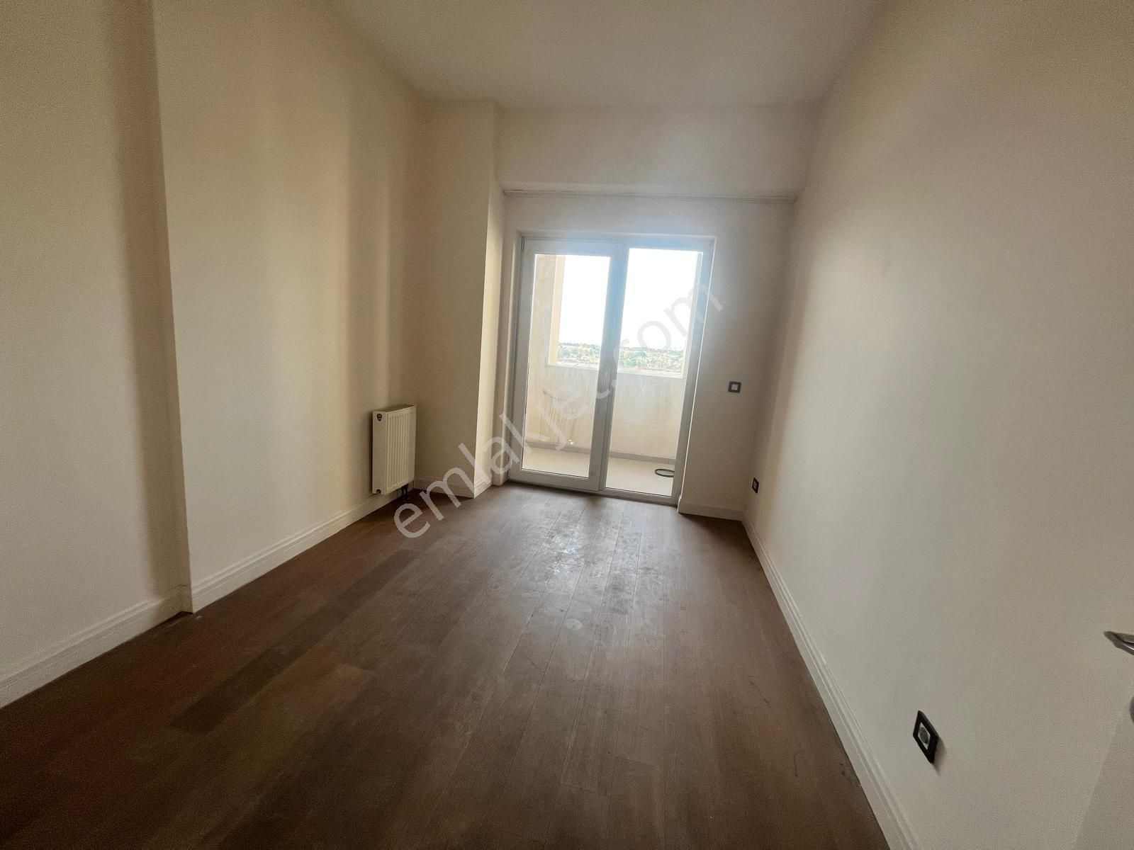 Kiptaş Venezia Mega Satılık Boş Avm Mnz.hemen Sunum 3+1 Daire - Görsel 4