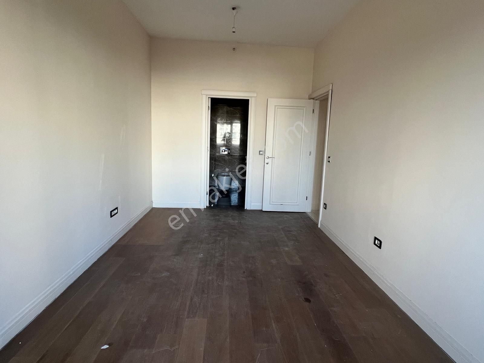 Kiptaş Venezia Mega Satılık Boş Avm Mnz.hemen Sunum 3+1 Daire - Görsel 15