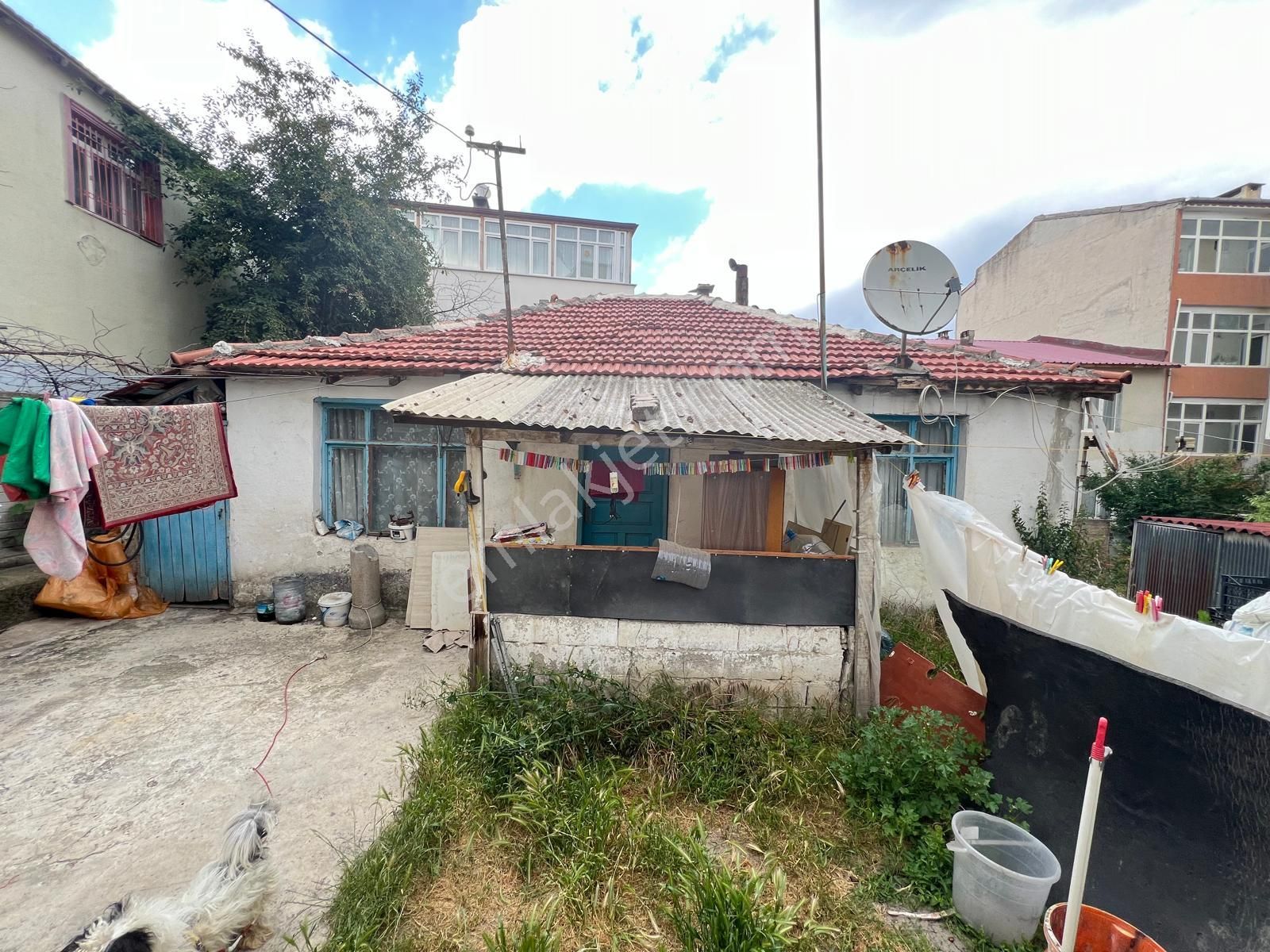 Akyüz Gayrimenkul Den; Ataturk Mah De 282 Mt2 Satılık Mustakıl Evlı Arsa - Görsel 8