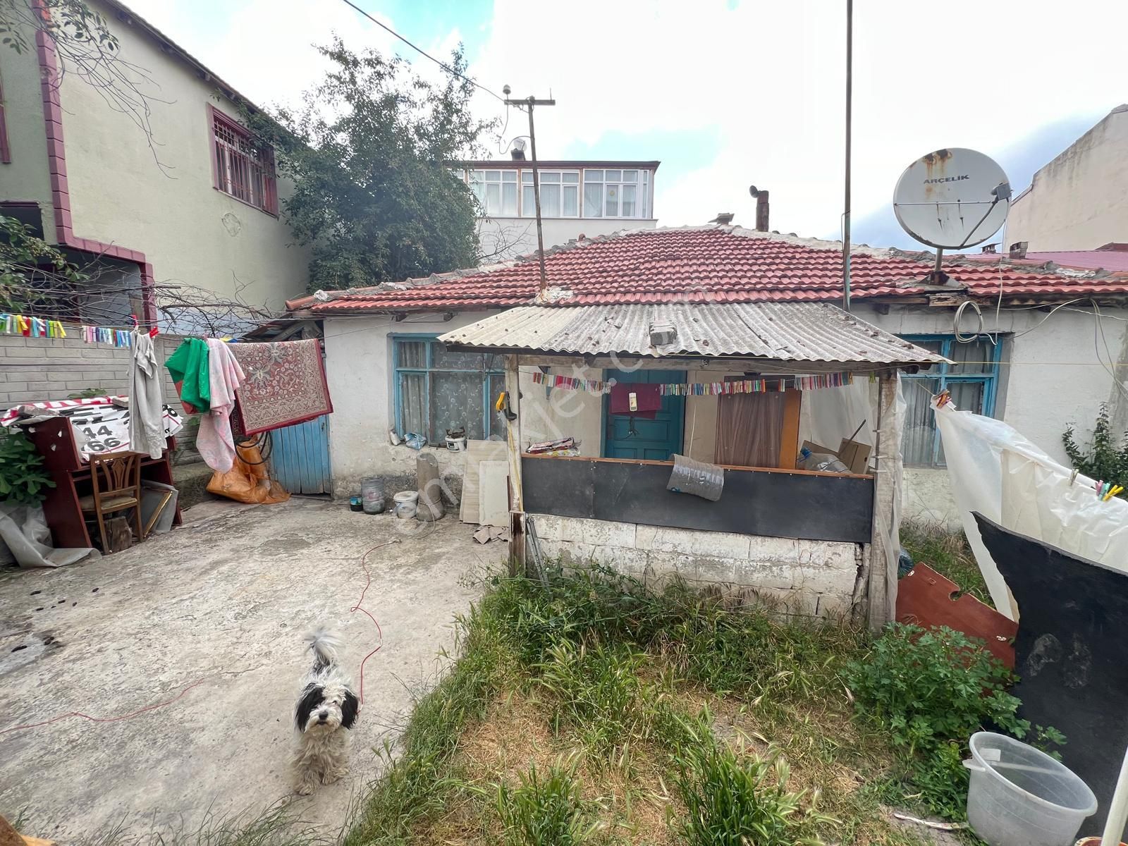 Akyüz Gayrimenkul Den; Ataturk Mah De 282 Mt2 Satılık Mustakıl Evlı Arsa - Görsel 3