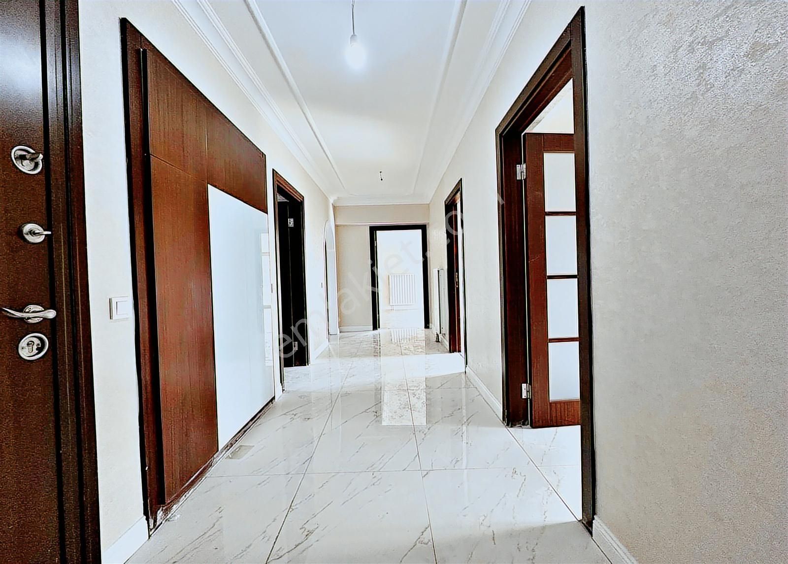 Ufuk Özdemir 'den Divan Konutlarında Full Yapılı 3+1 Daire - Görsel 30