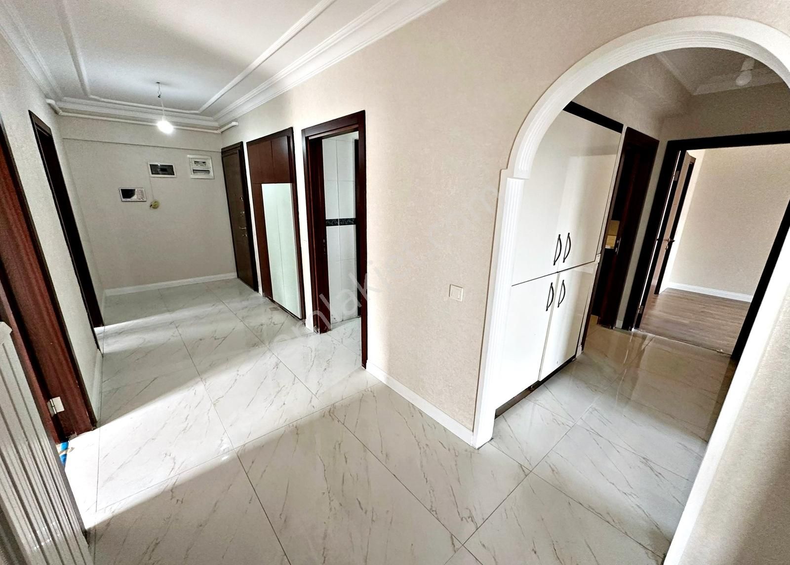 Ufuk Özdemir 'den Divan Konutlarında Full Yapılı 3+1 Daire - Görsel 6