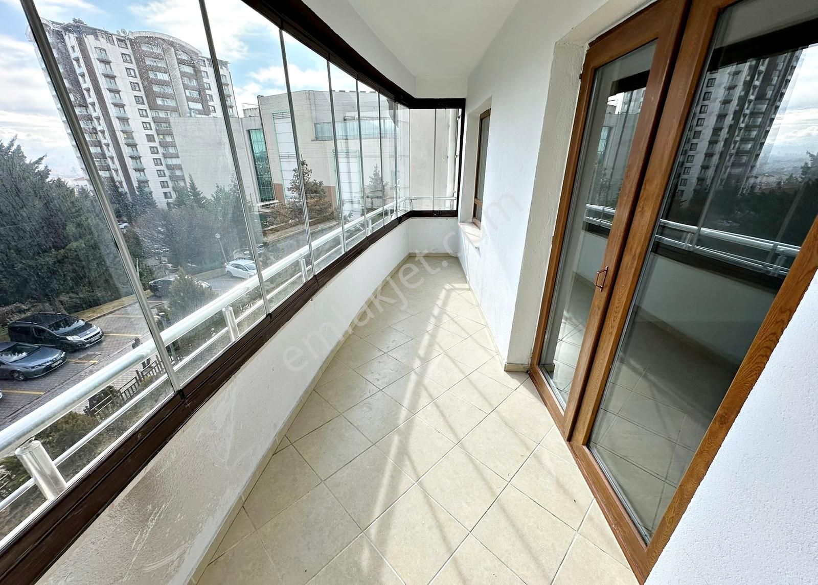 Ufuk Özdemir 'den Divan Konutlarında Full Yapılı 3+1 Daire - Görsel 12