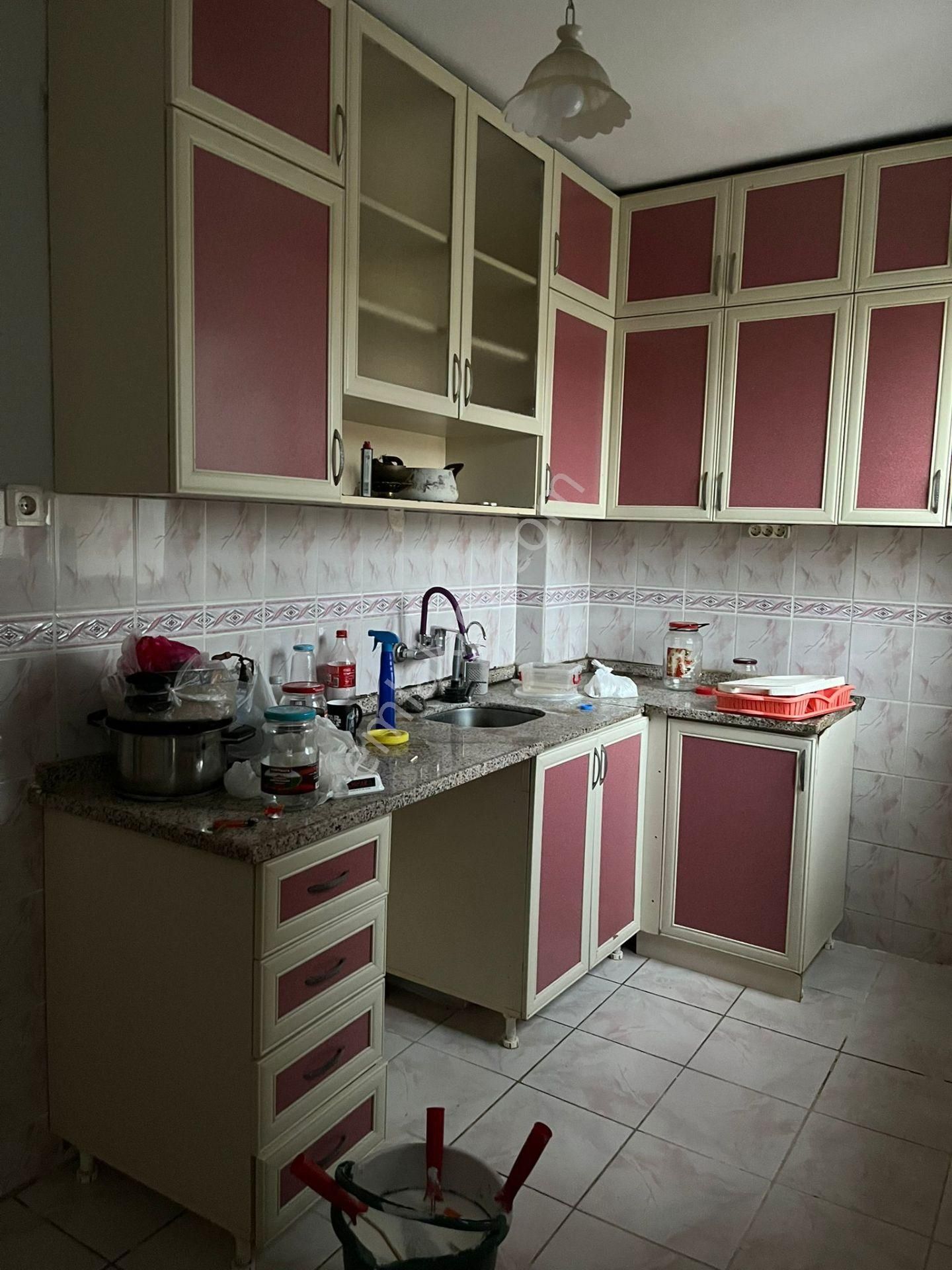 Şirinevler Meydana Yakın 3+1 4 Kat Kiralık Daire