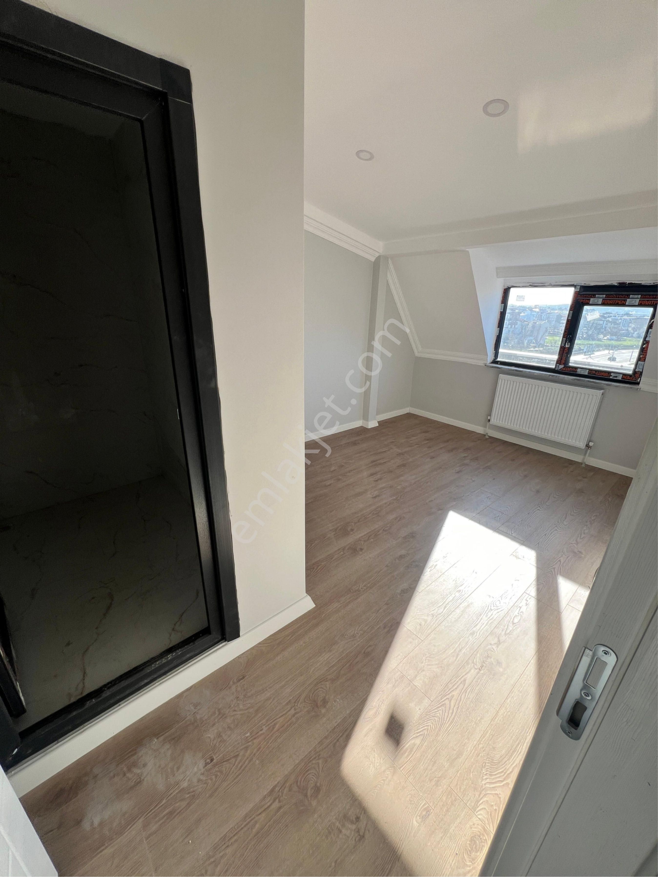 Arnavutköy Taşoluk 3+1 Yüksek Çatı Katı - Görsel 13