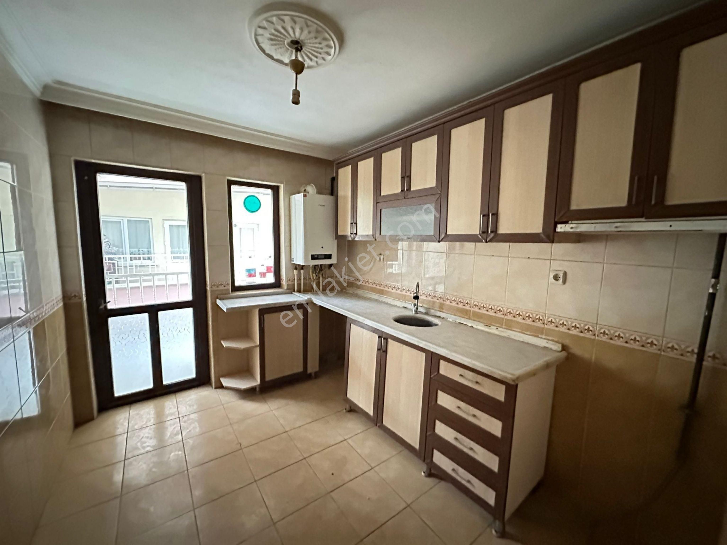 Bademlik Cadde İatü Satılık Ara Kat Daire - Görsel 17