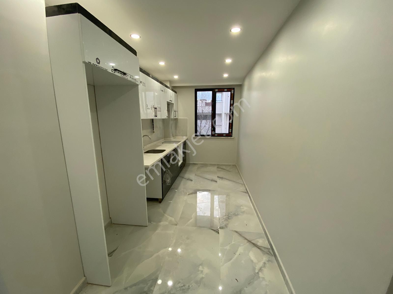 Günün Fırsatı !! Bağlarbaşı Mah. Satılık 3+1 Lüks Yüksek Giriş - Görsel 8