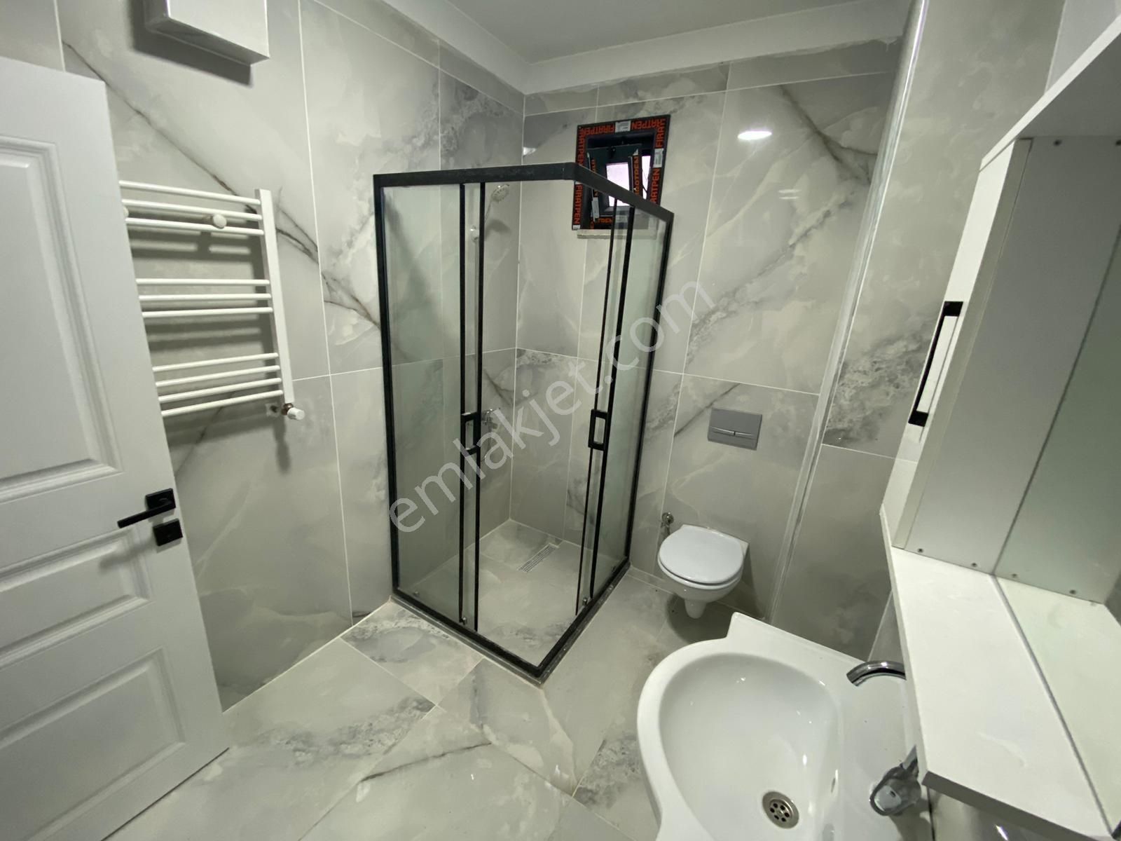 Günün Fırsatı !! Bağlarbaşı Mah. Satılık 3+1 Lüks Yüksek Giriş - Görsel 12