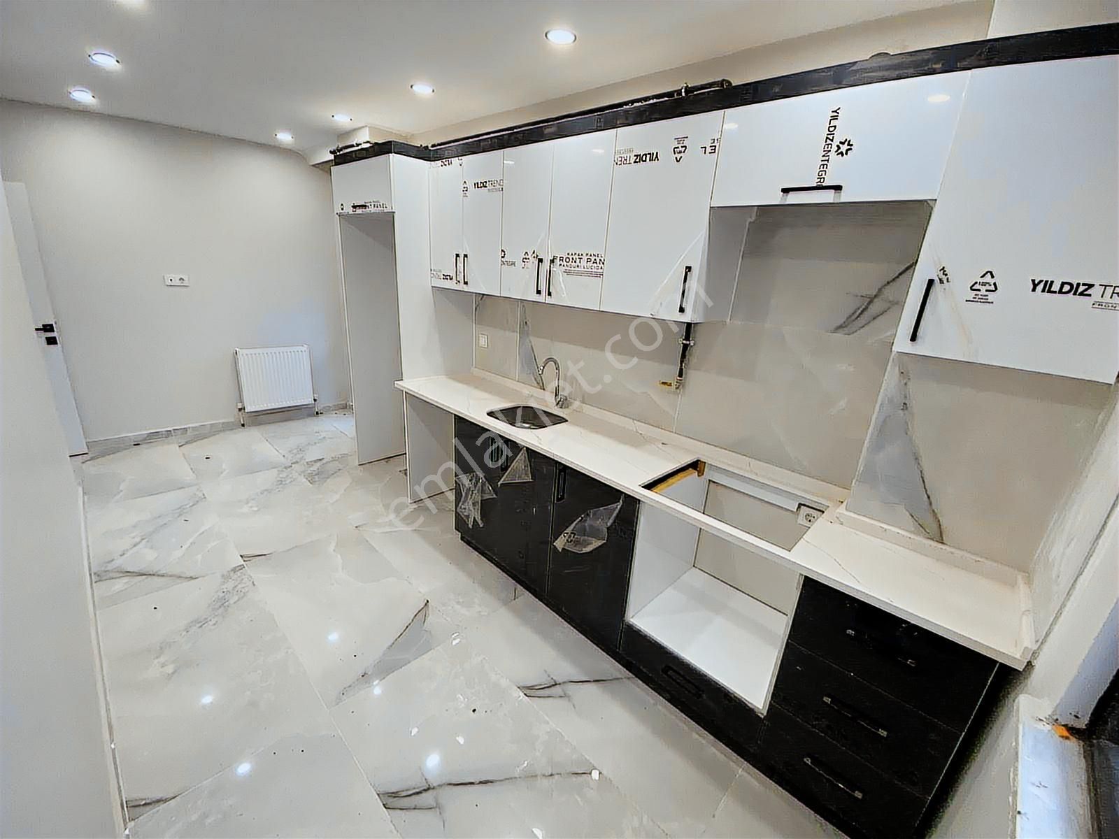 Günün Fırsatı !! Bağlarbaşı Mah. Satılık 3+1 Lüks Yüksek Giriş - Görsel 11