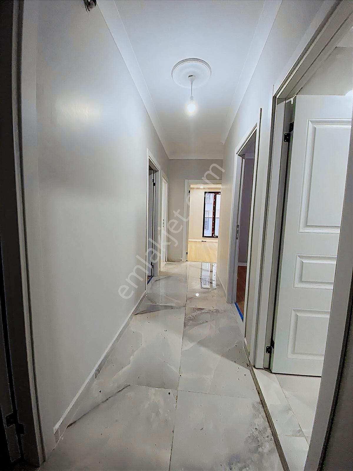 Günün Fırsatı !! Bağlarbaşı Mah. Satılık 3+1 Lüks Yüksek Giriş - Görsel 9