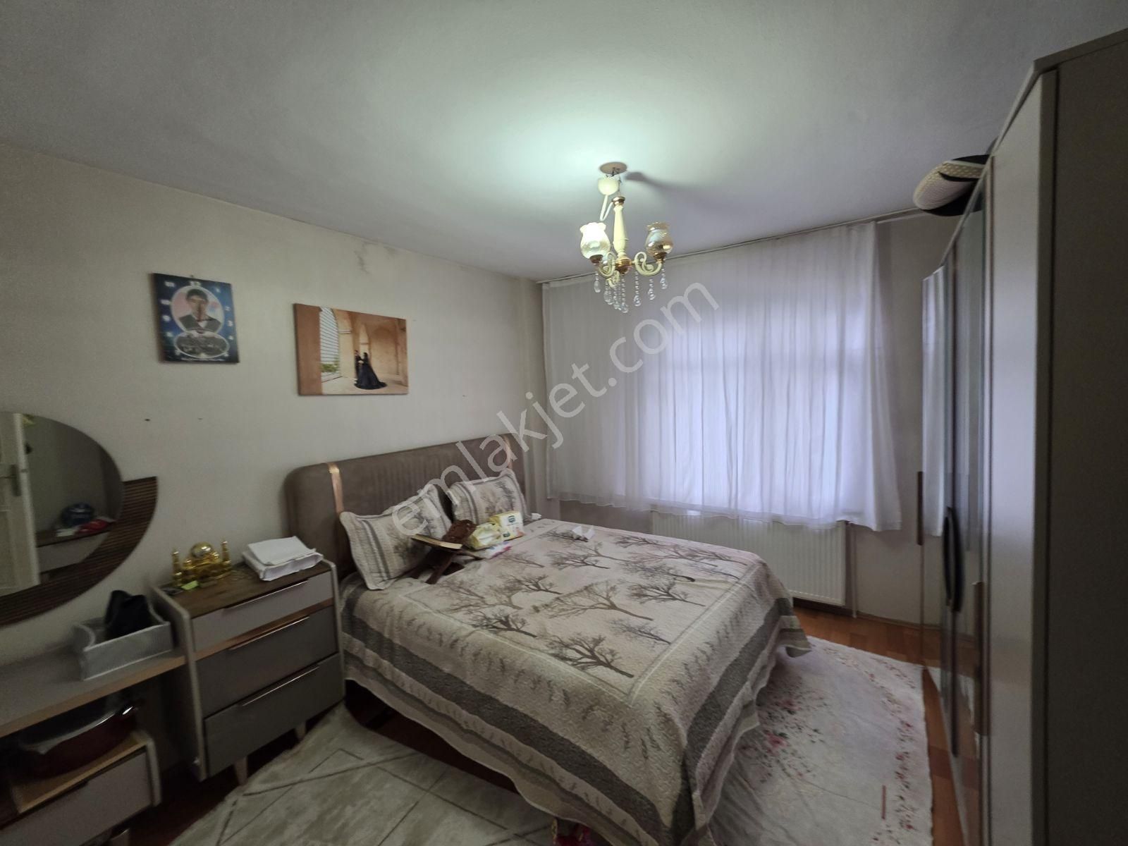 Mehmet Akifte Satılık 32m² Hisseli 2+1 3.kat - Görsel 3