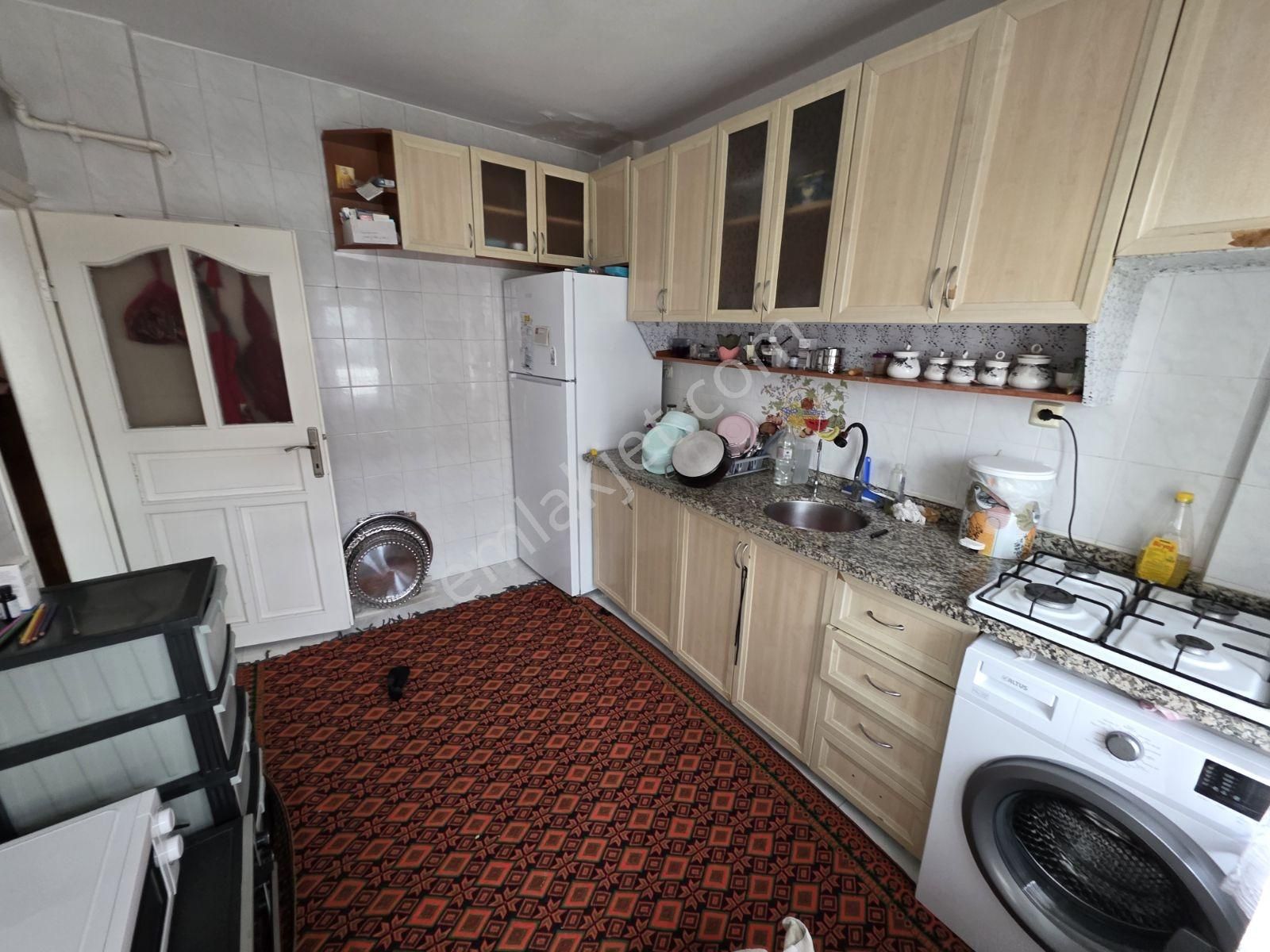 Mehmet Akifte Satılık 32m² Hisseli 2+1 3.kat - Görsel 11