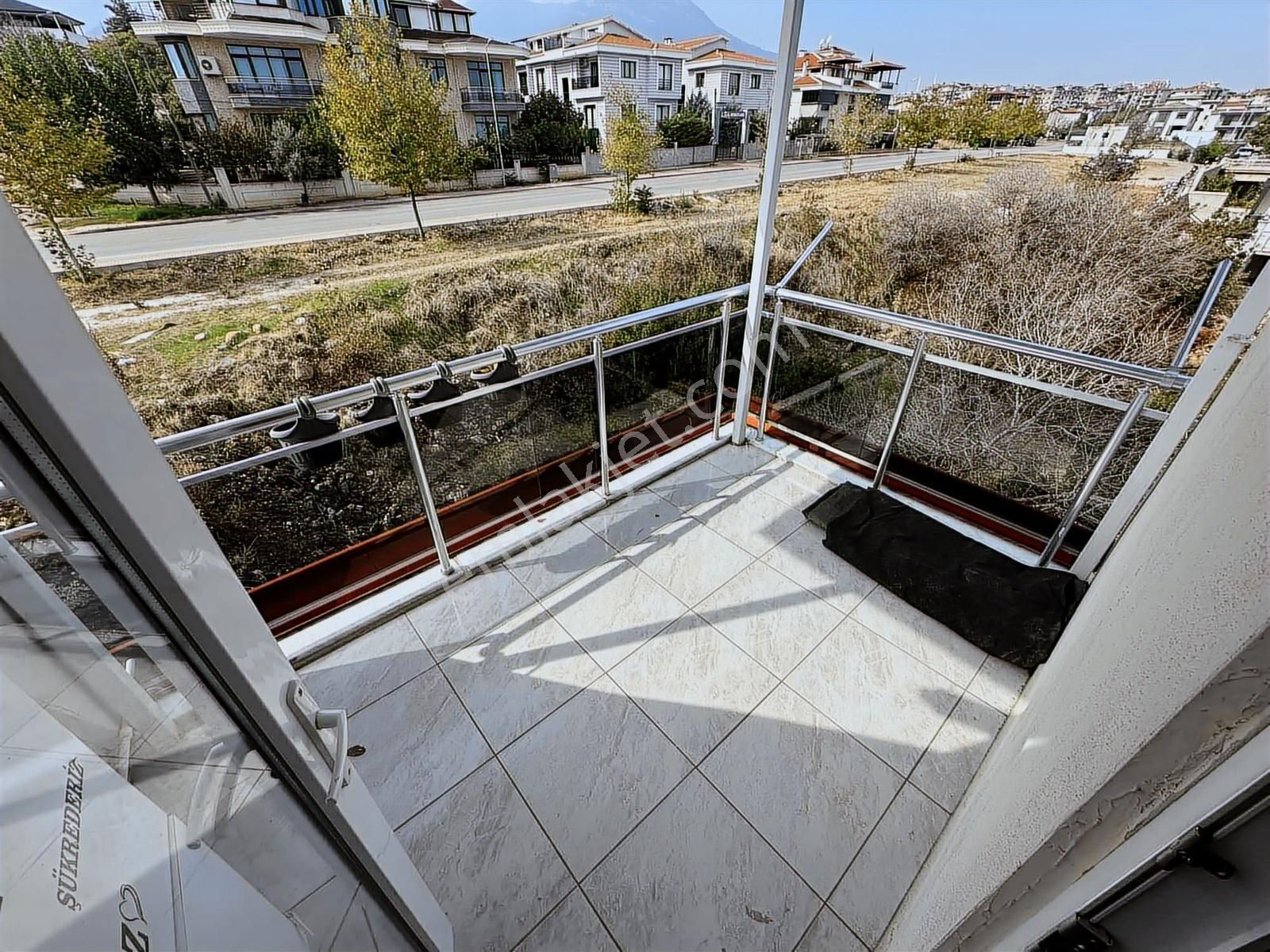 Servergazi Dh Yanı Kiralık 2+1 Teraslı Apart - Görsel 8