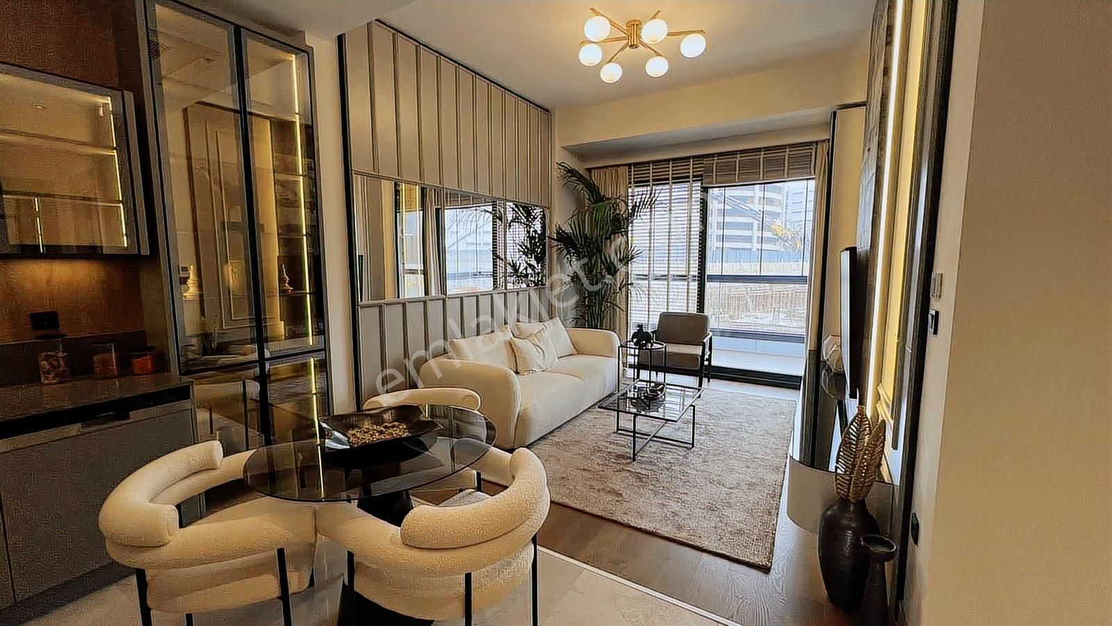 İzmir Velux Bayraklı'da Satılık 2+1 Daire