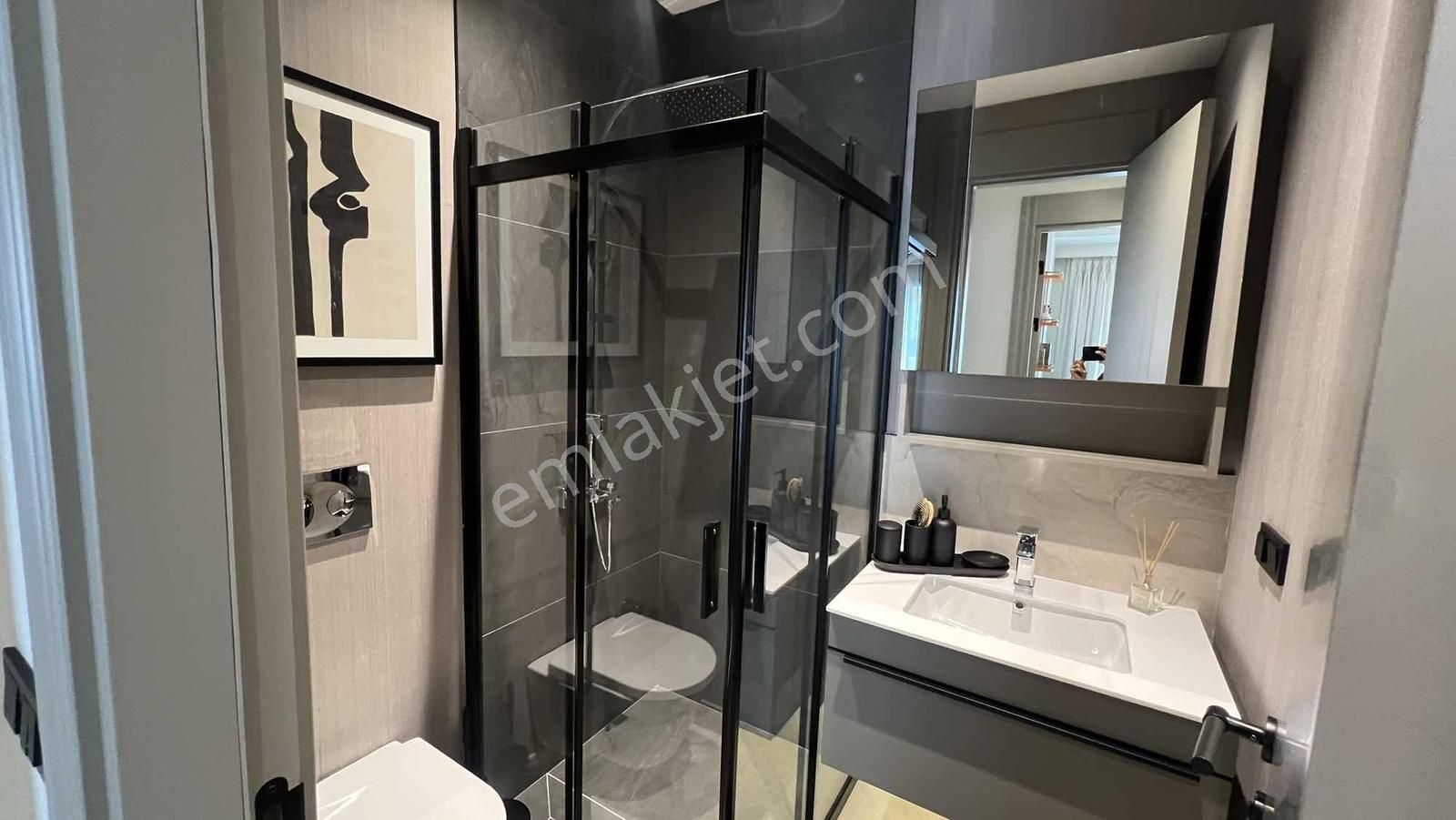 İzmir Velux Bayraklı'da Satılık 2+1 Daire - Görsel 2