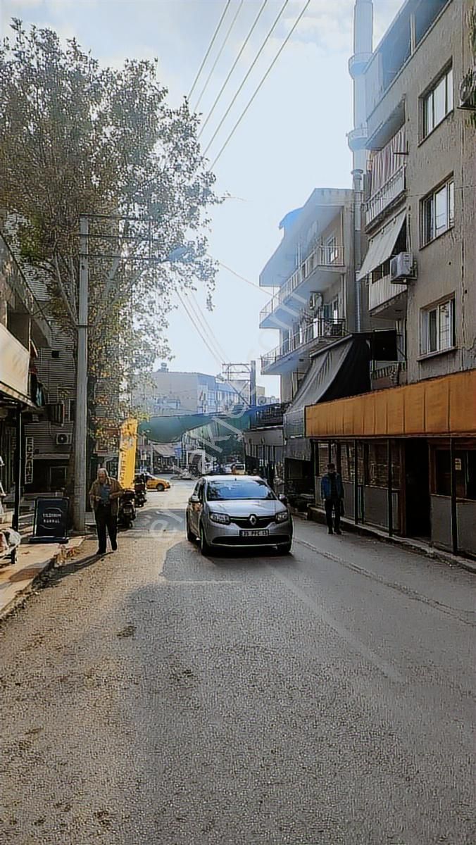 Buca Ufuk'ta Yıkıkkemer Meydanı'na Yakın 2+1 Daire - Görsel 9