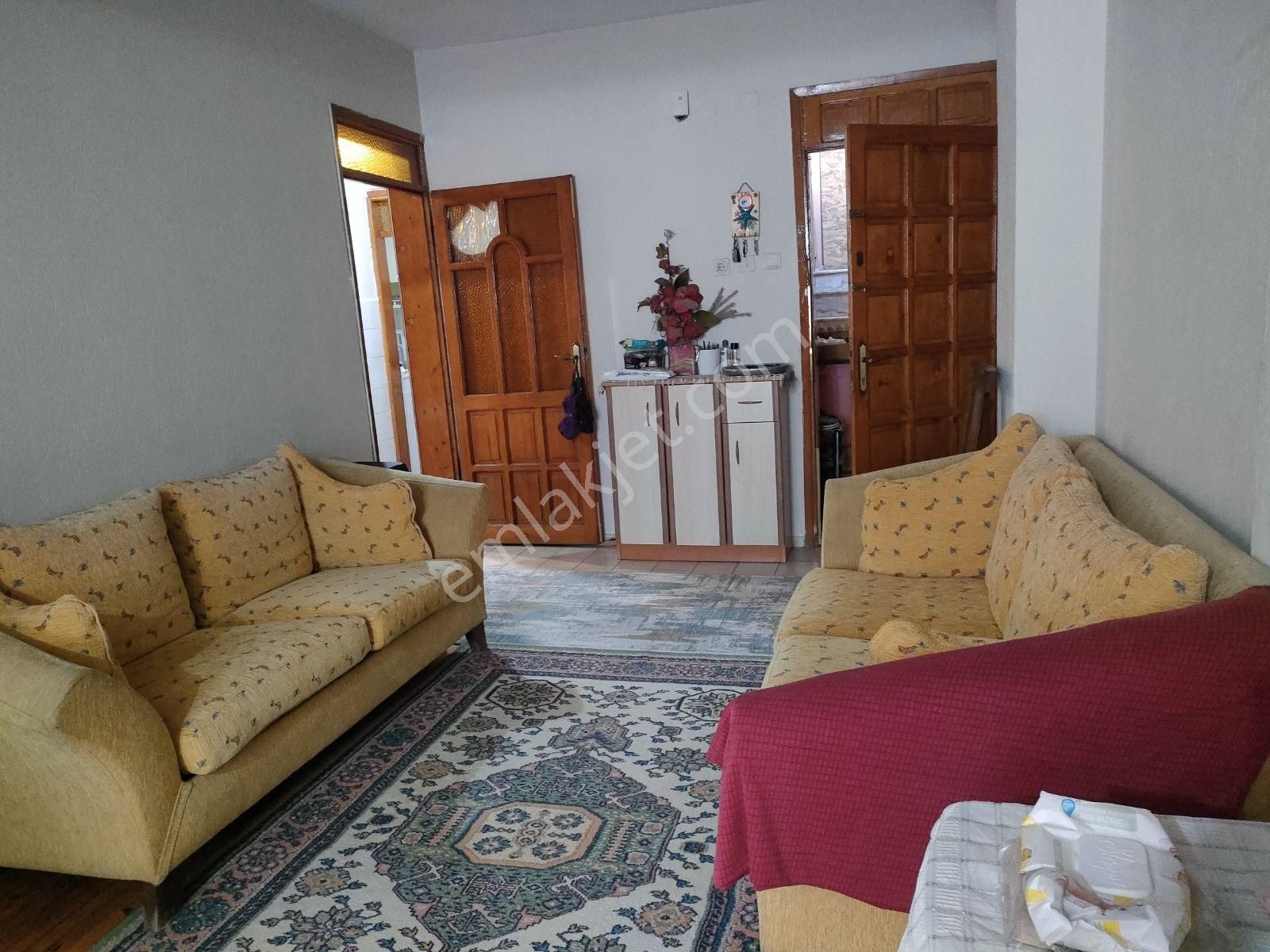 Buca Ufuk'ta Yıkıkkemer Meydanı'na Yakın 2+1 Daire - Görsel 4