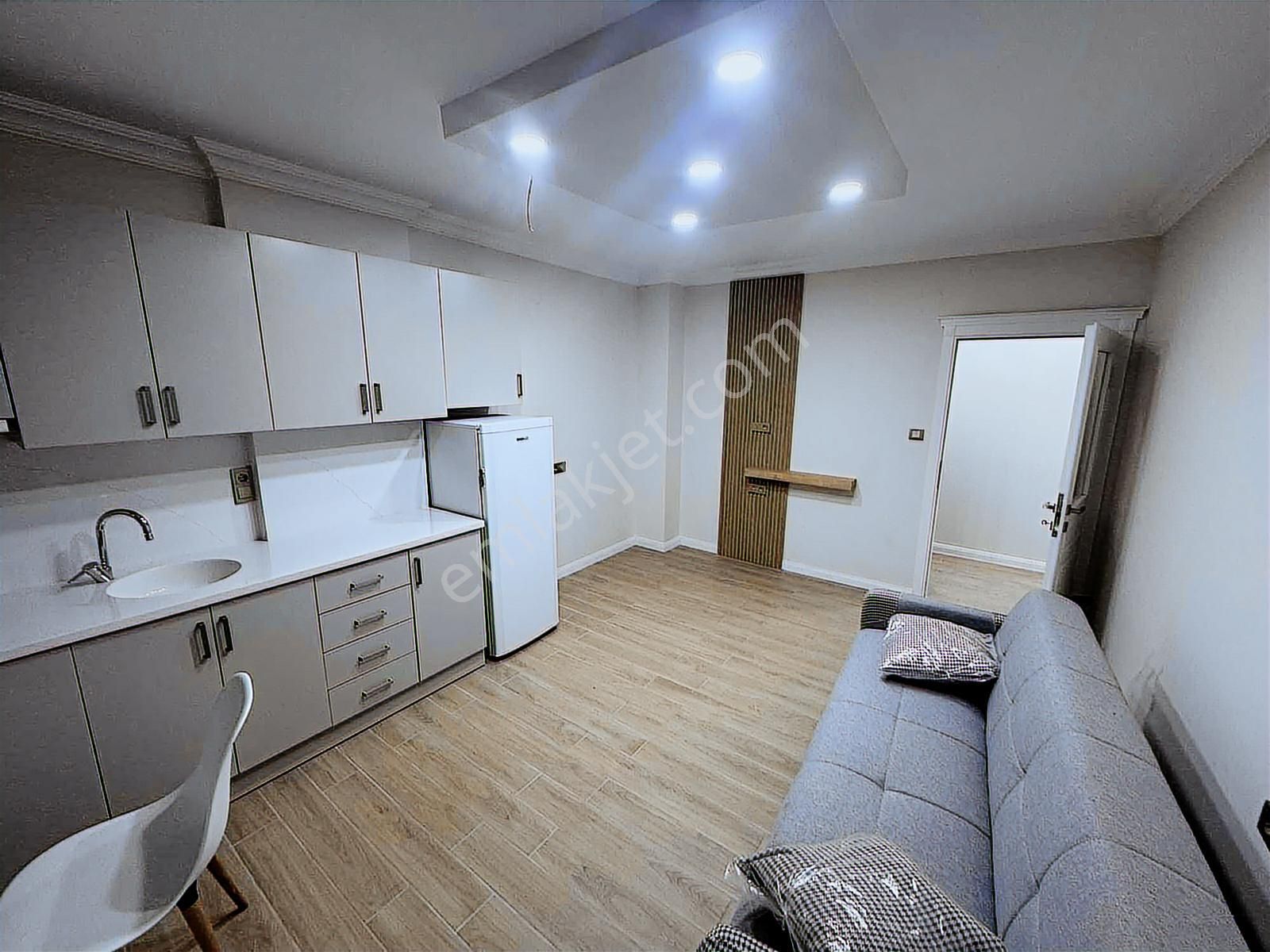 Kalkınma'da Deniz Manzaralı Lüks Sıfır Eşyalı Kiralık 1+1 Daire