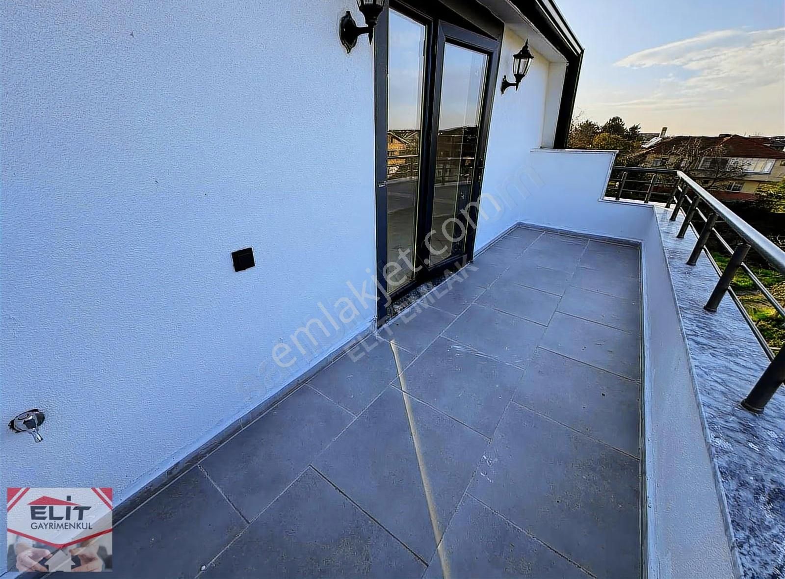 Sakarya Kocaali'de Satılık Deniz Manzaralı Bahçeli Dublex Daire - Görsel 30