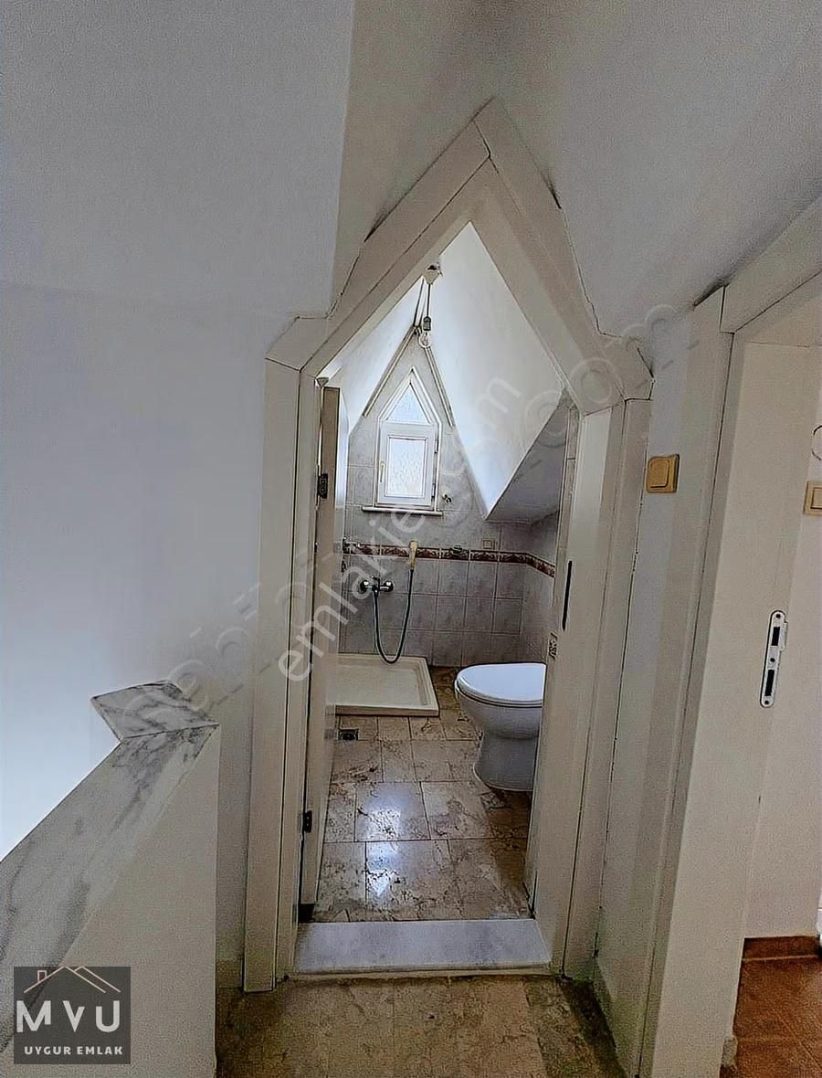 Havuzlu Sitede Deniz Manzaralı Villa - Görsel 9